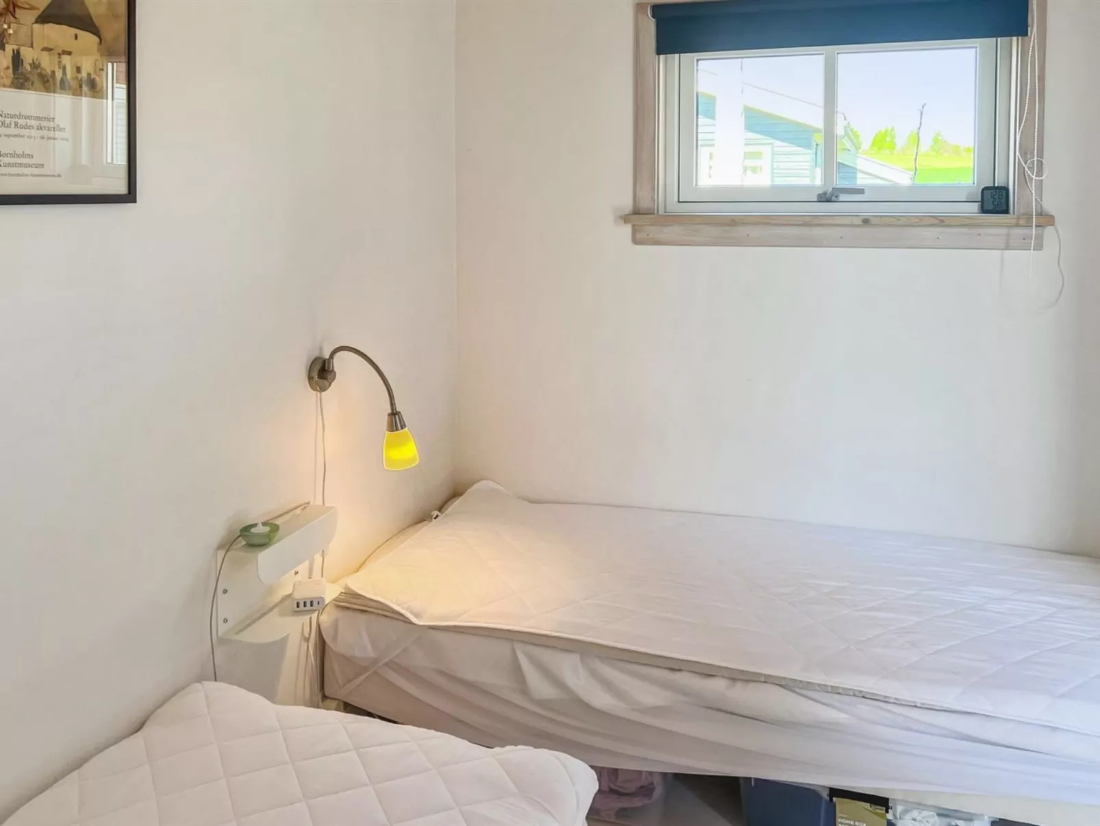 "Carlie" - 2.8km from the sea-Inside