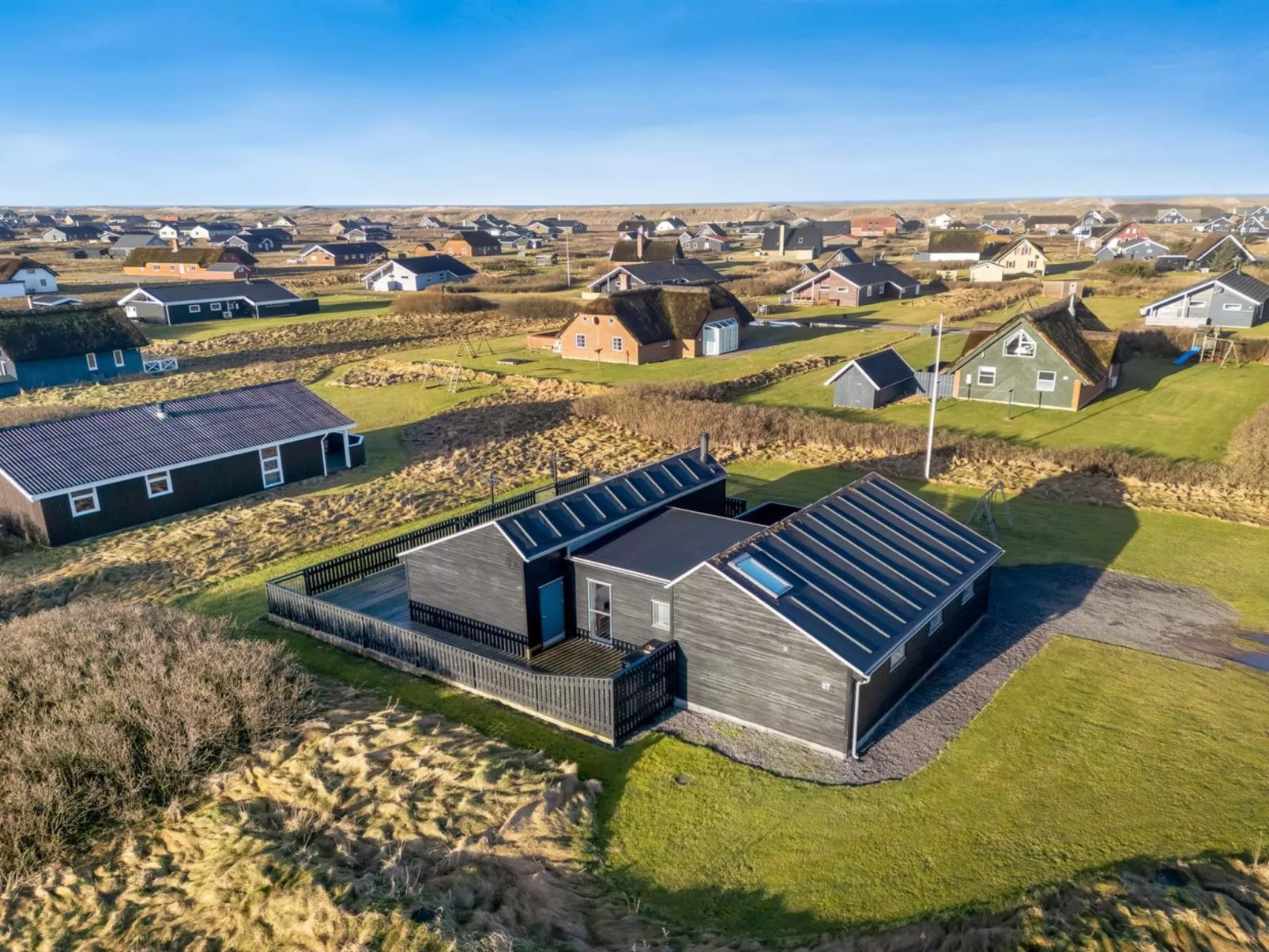 "Damaskin" - 300m from the sea-Draußen