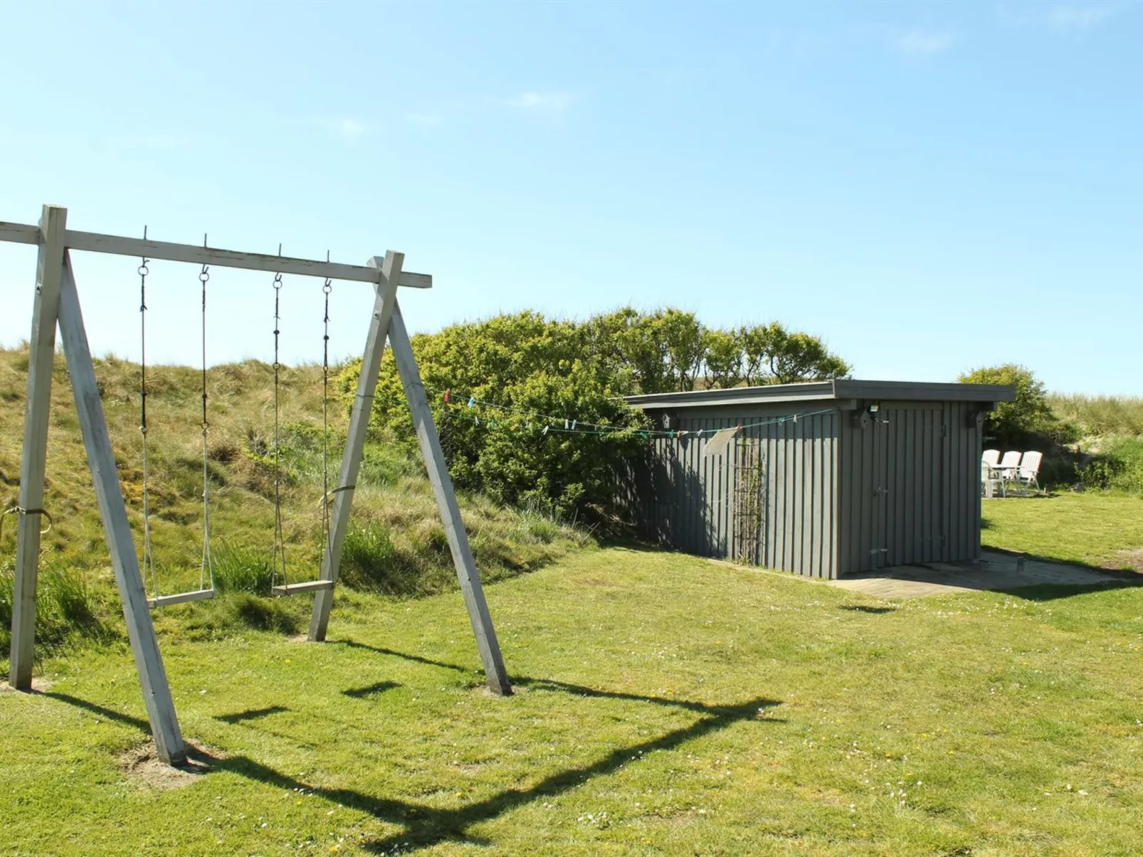 "Gottfreda" - 330m to the fjord-Outside