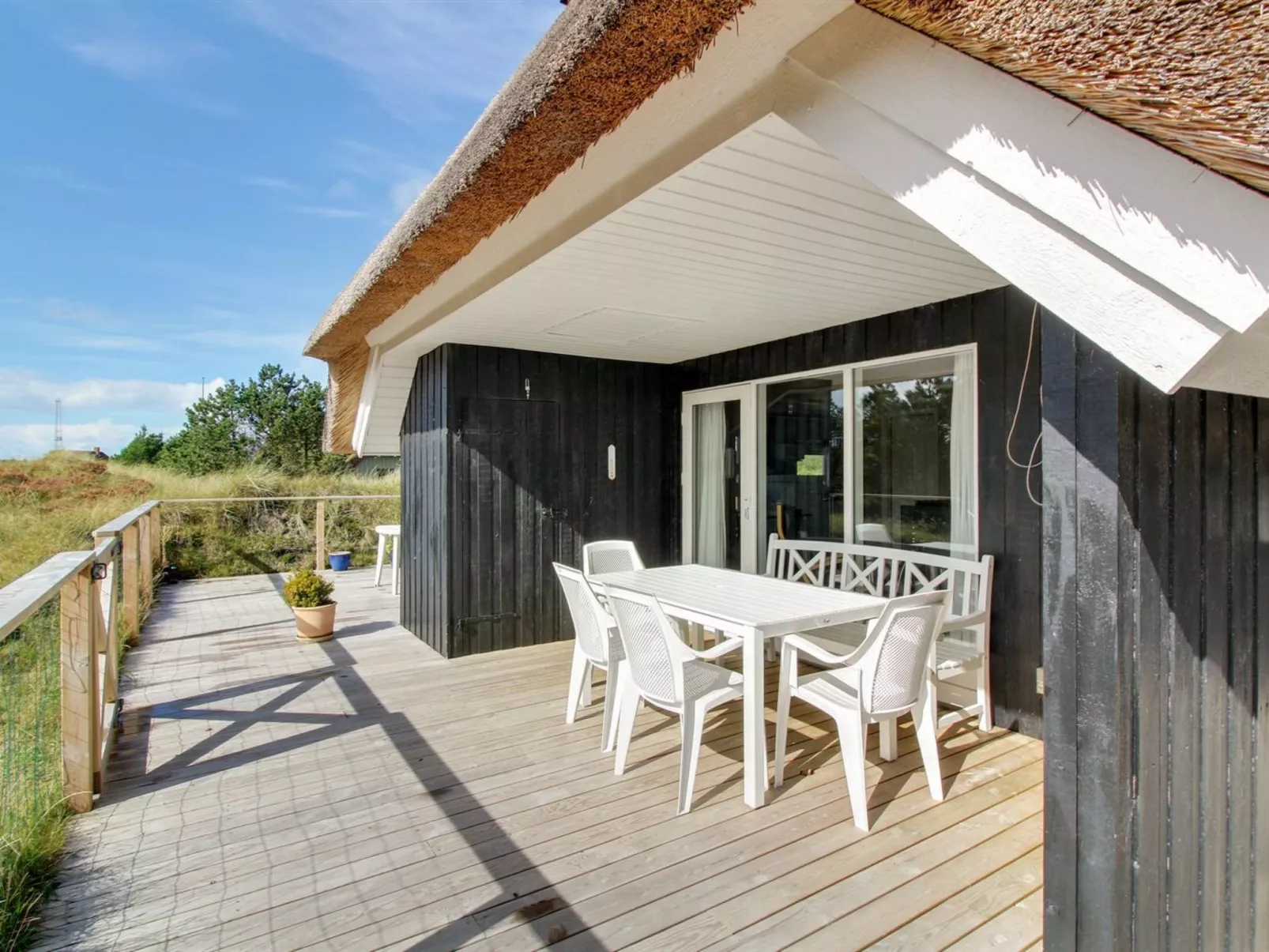 "Annli" - 1.5km from the sea-Outside