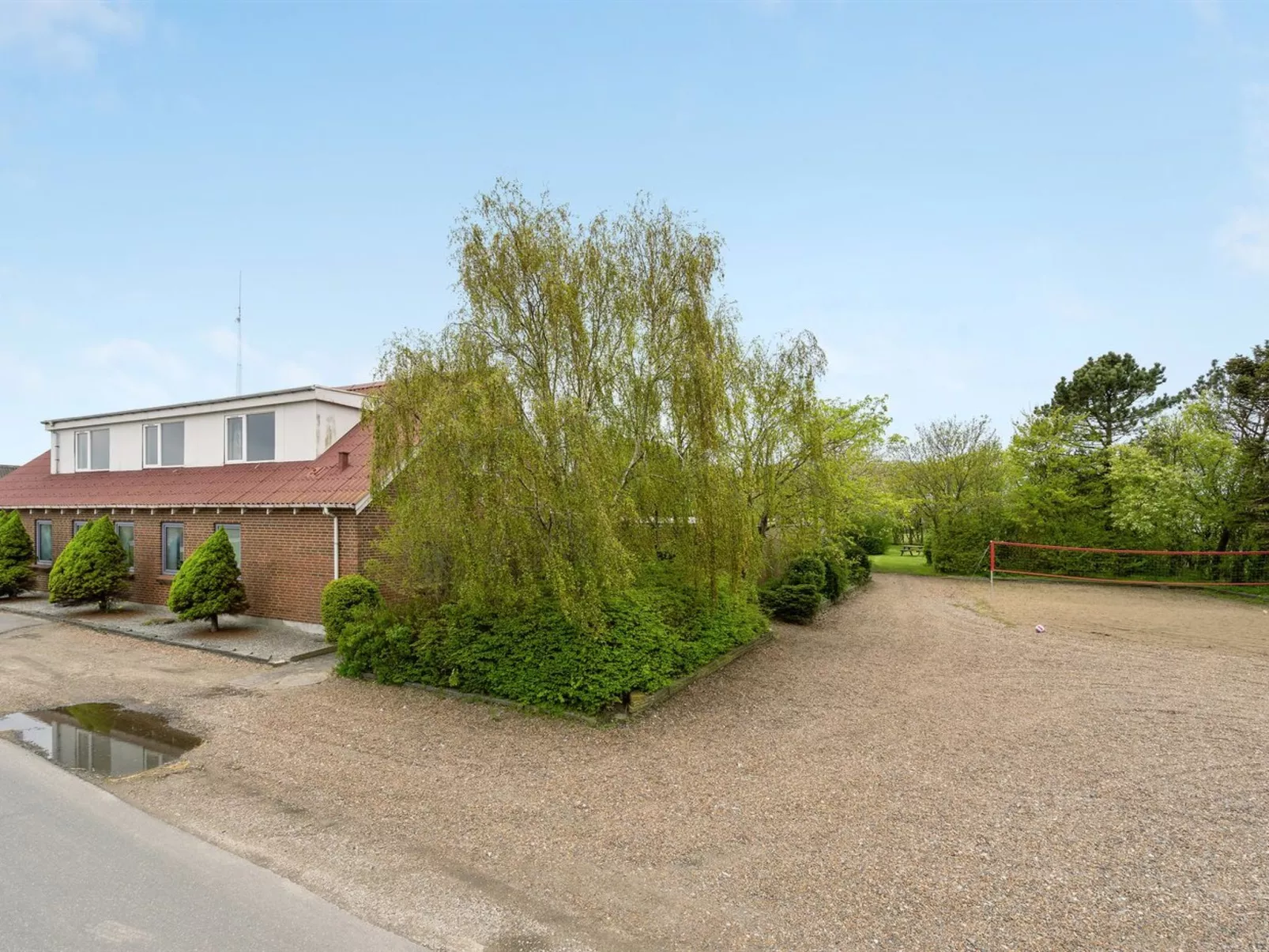 "Rahild" - 2km to the fjord-Outside