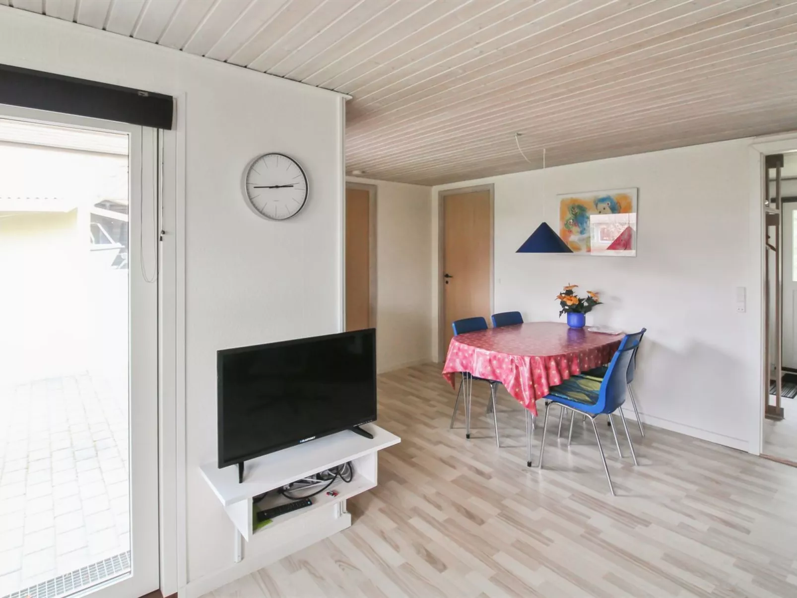 "Berthilde" - 400m from the sea-Inside