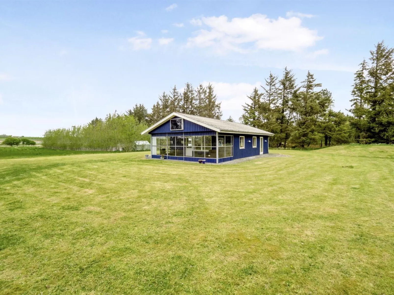 "Mikkeline" - 400m to the fjord-Draußen