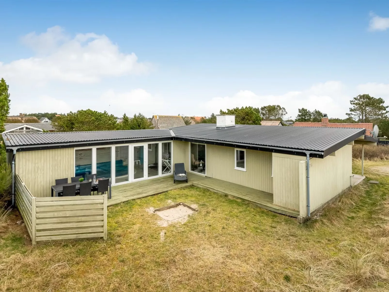 "Yorik" - 800m from the sea-Outside