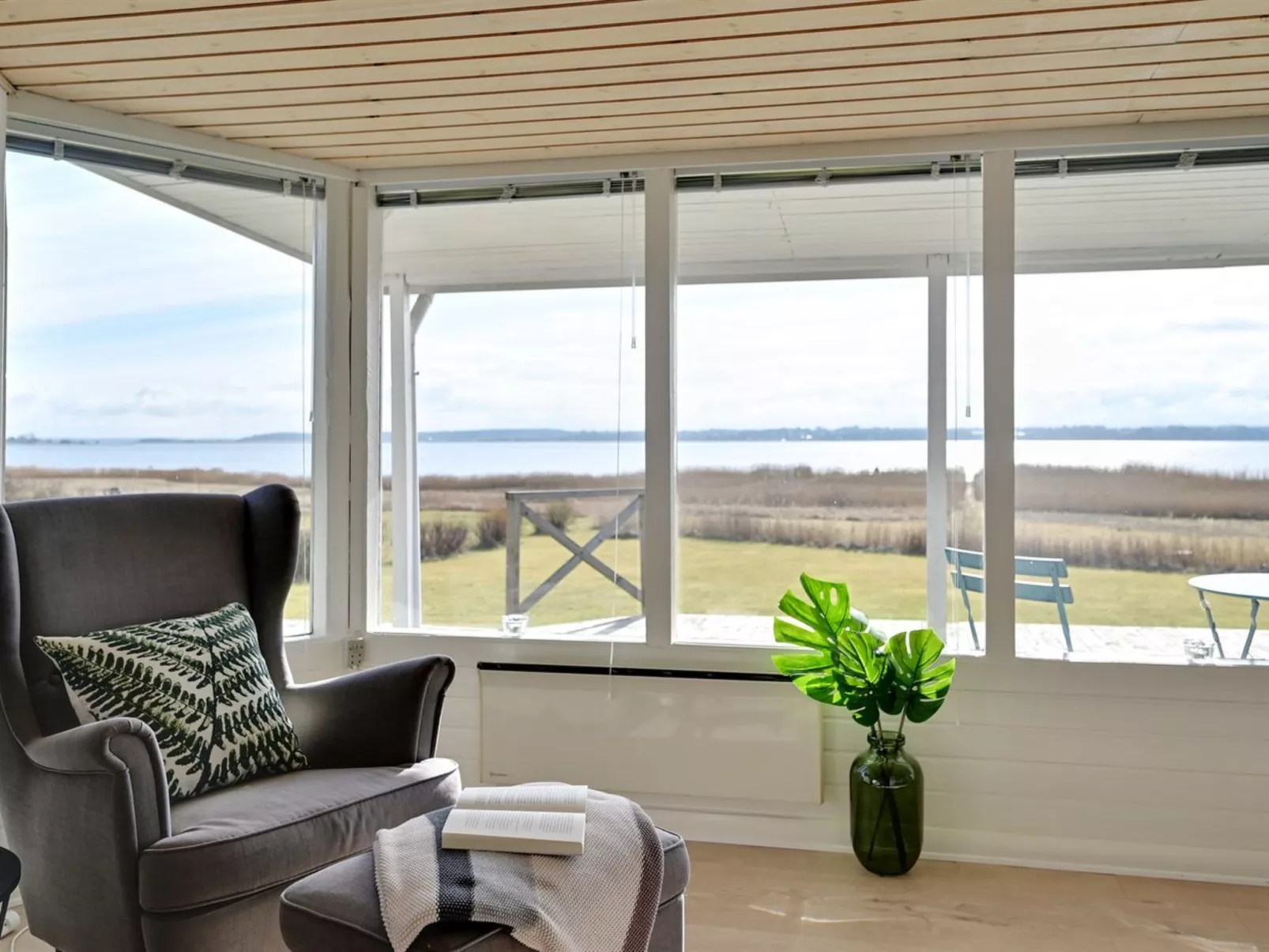 "Caren" - 125m to the fjord-Dedans