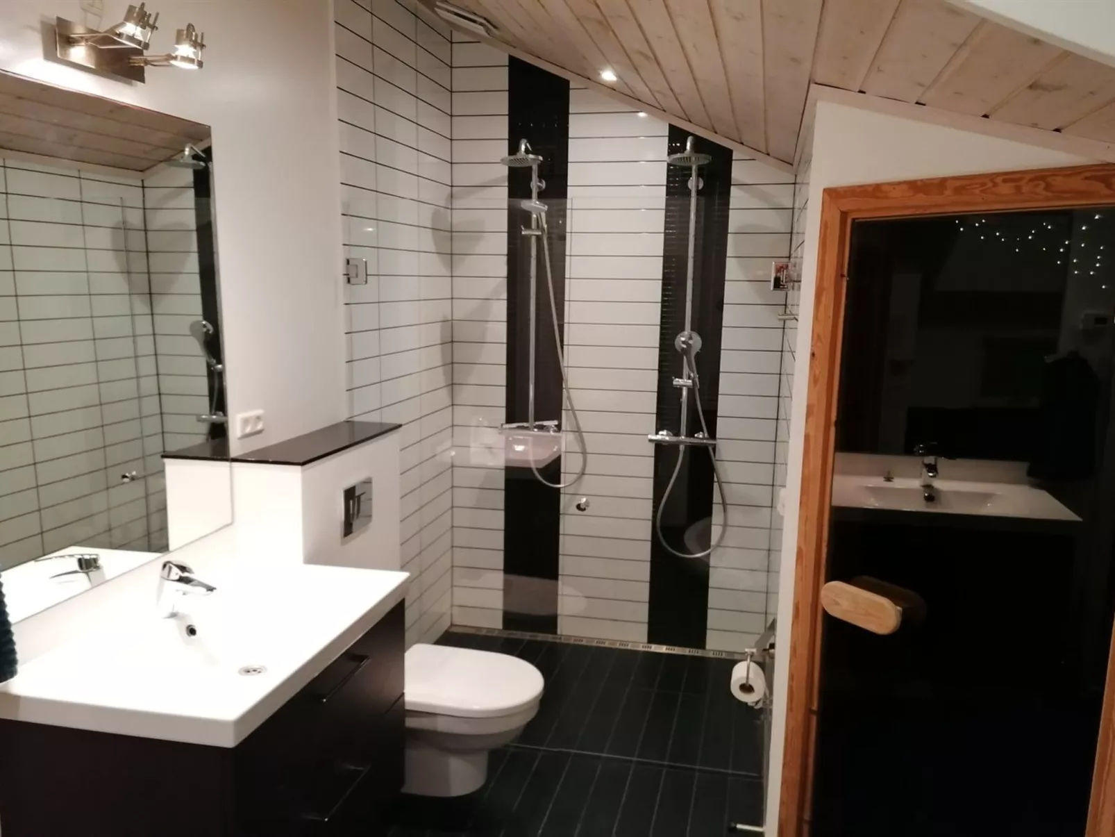 "Nyalle" - 1.3km from the sea-Dedans