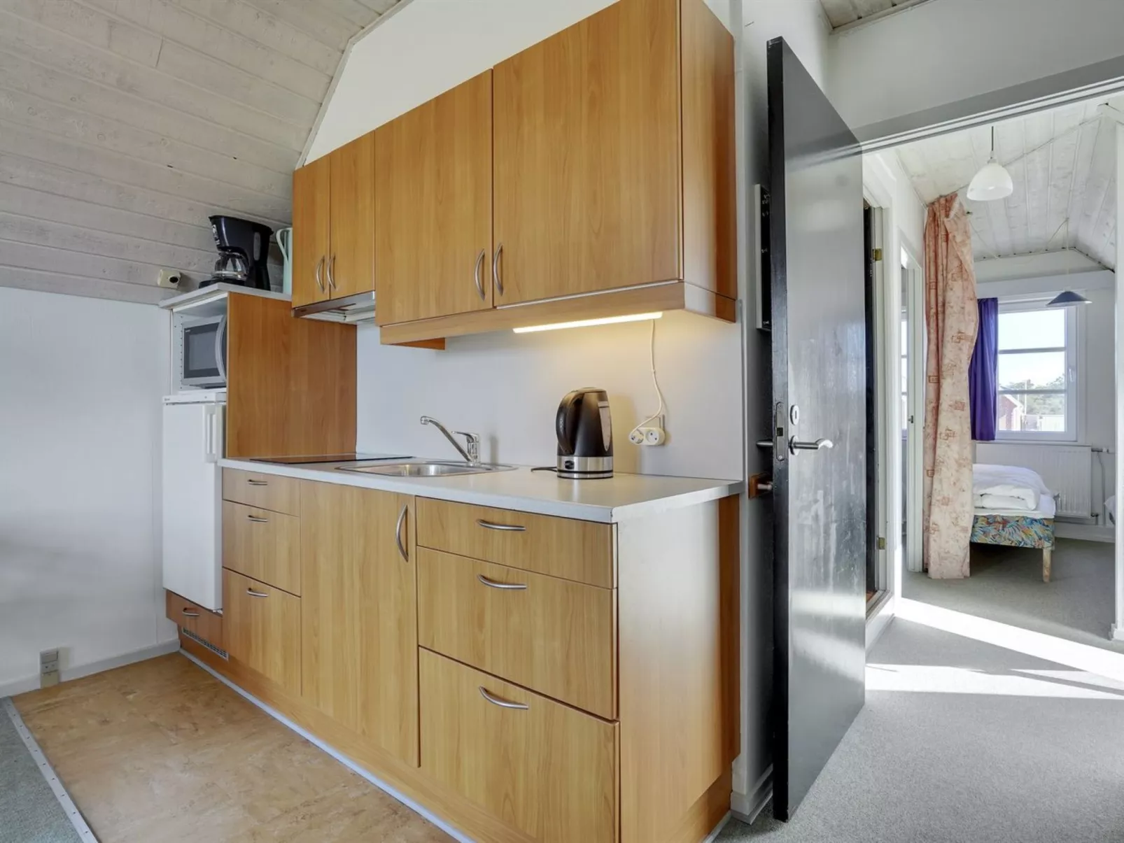 "Otto" - 2.3km from the sea - Inside