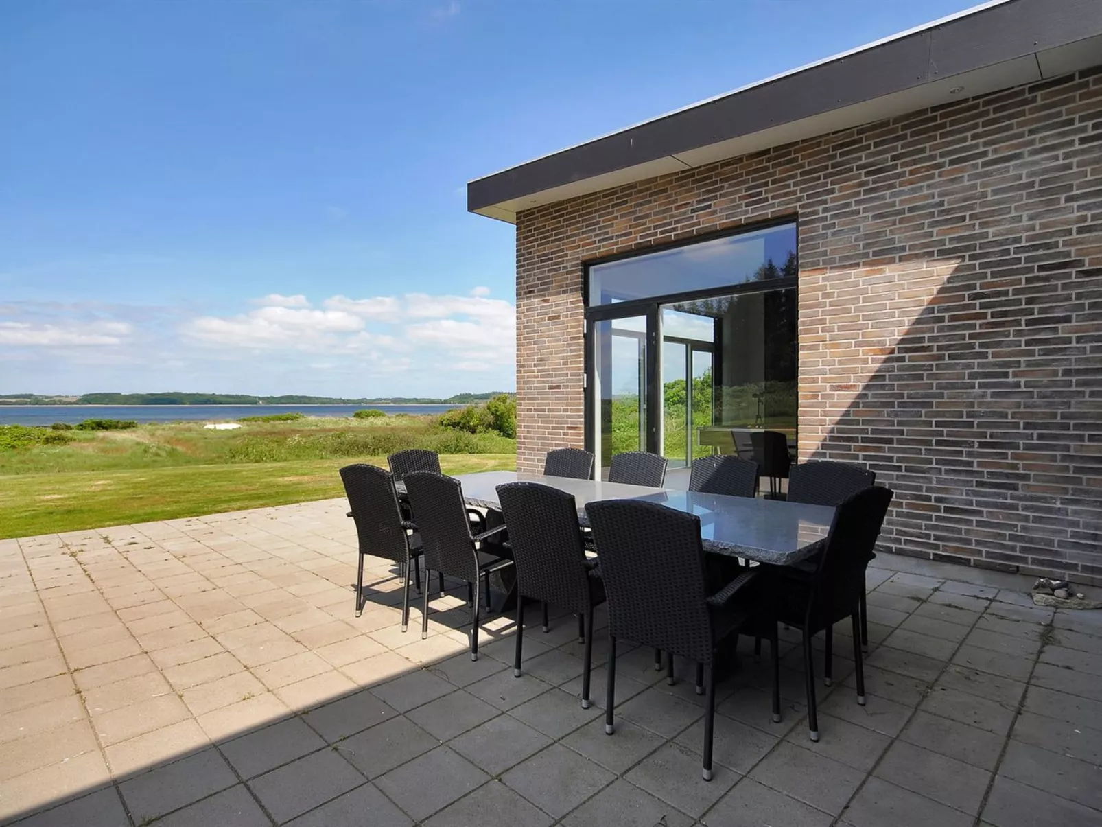 "Eloise" - 50m to the fjord-Draußen