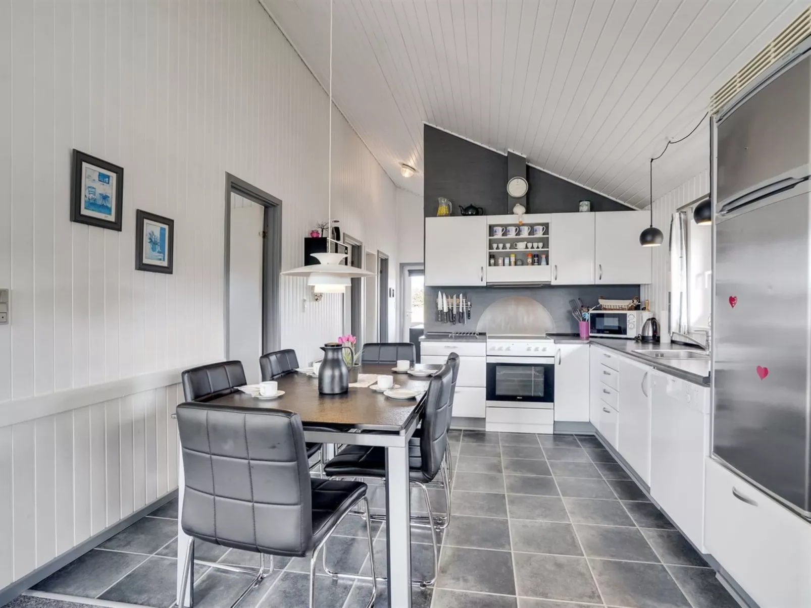 "Esir" - 800m from the sea-Inside