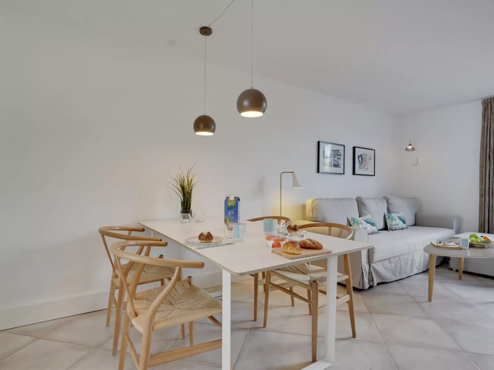 "Lenke" - 100m from the sea-Inside