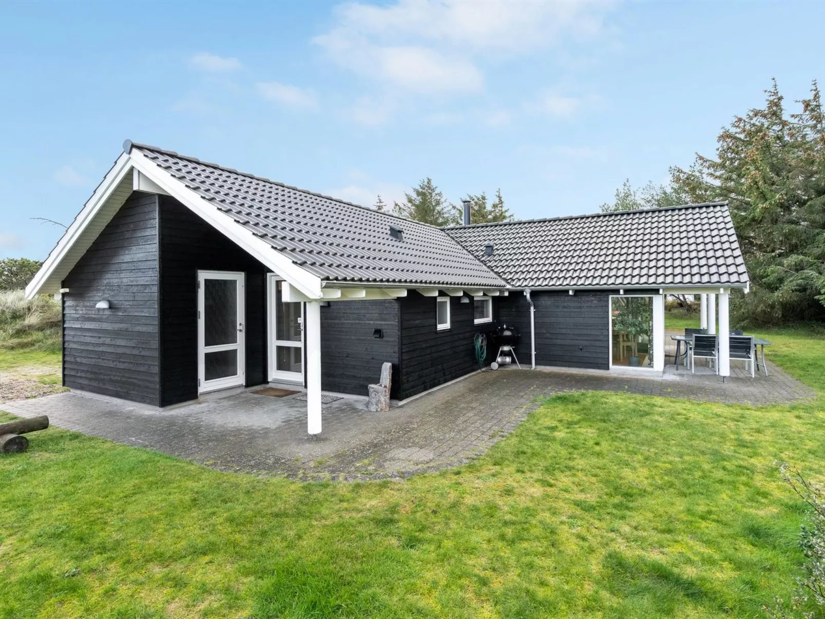 "Alhed" - 650m from the sea-Outside