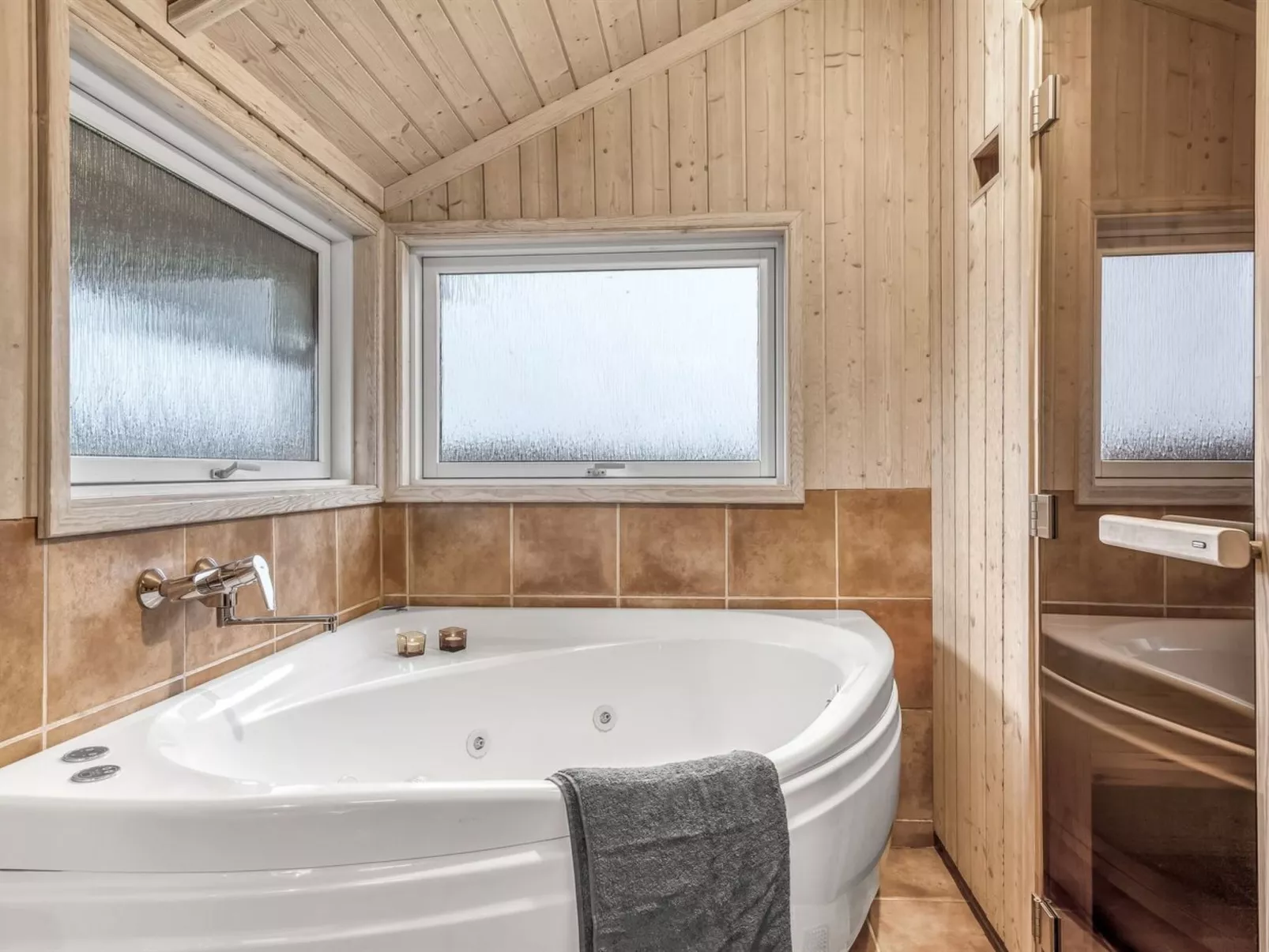 "Kiran" - 200m from the sea-Dedans