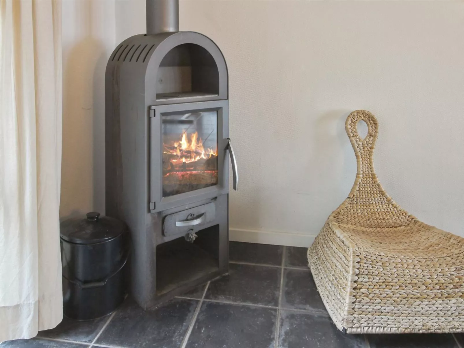 "Svanborg" - 3.7km from the sea-Inside