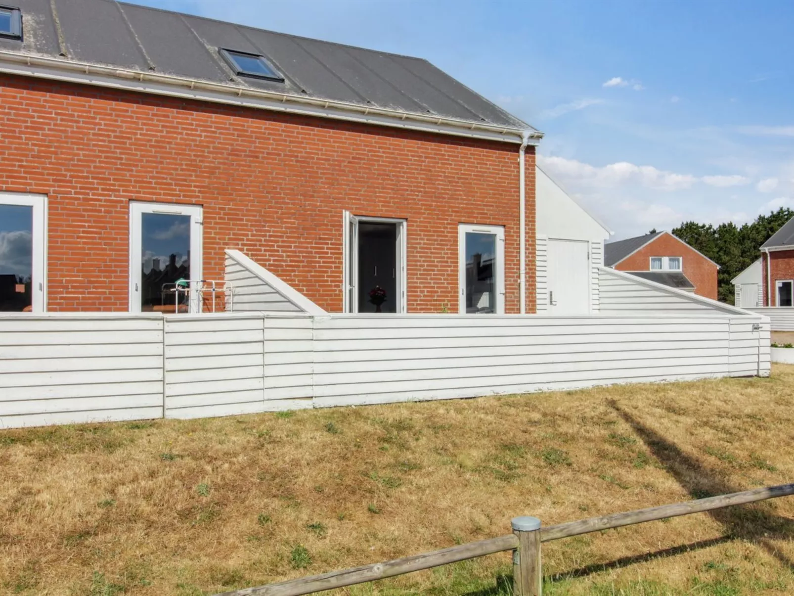 "Asved" - 2.3km from the sea-Outside