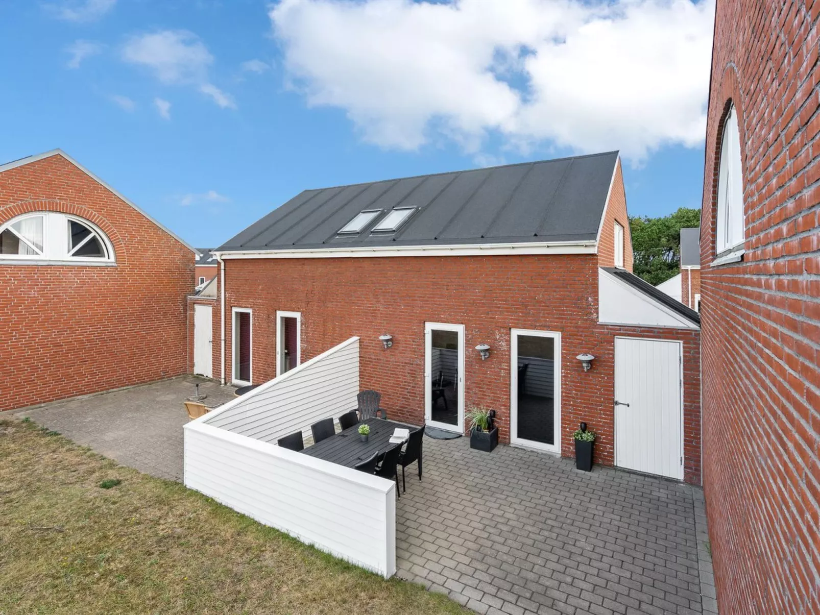 "Iffuer" - 2.3km from the sea-Draußen