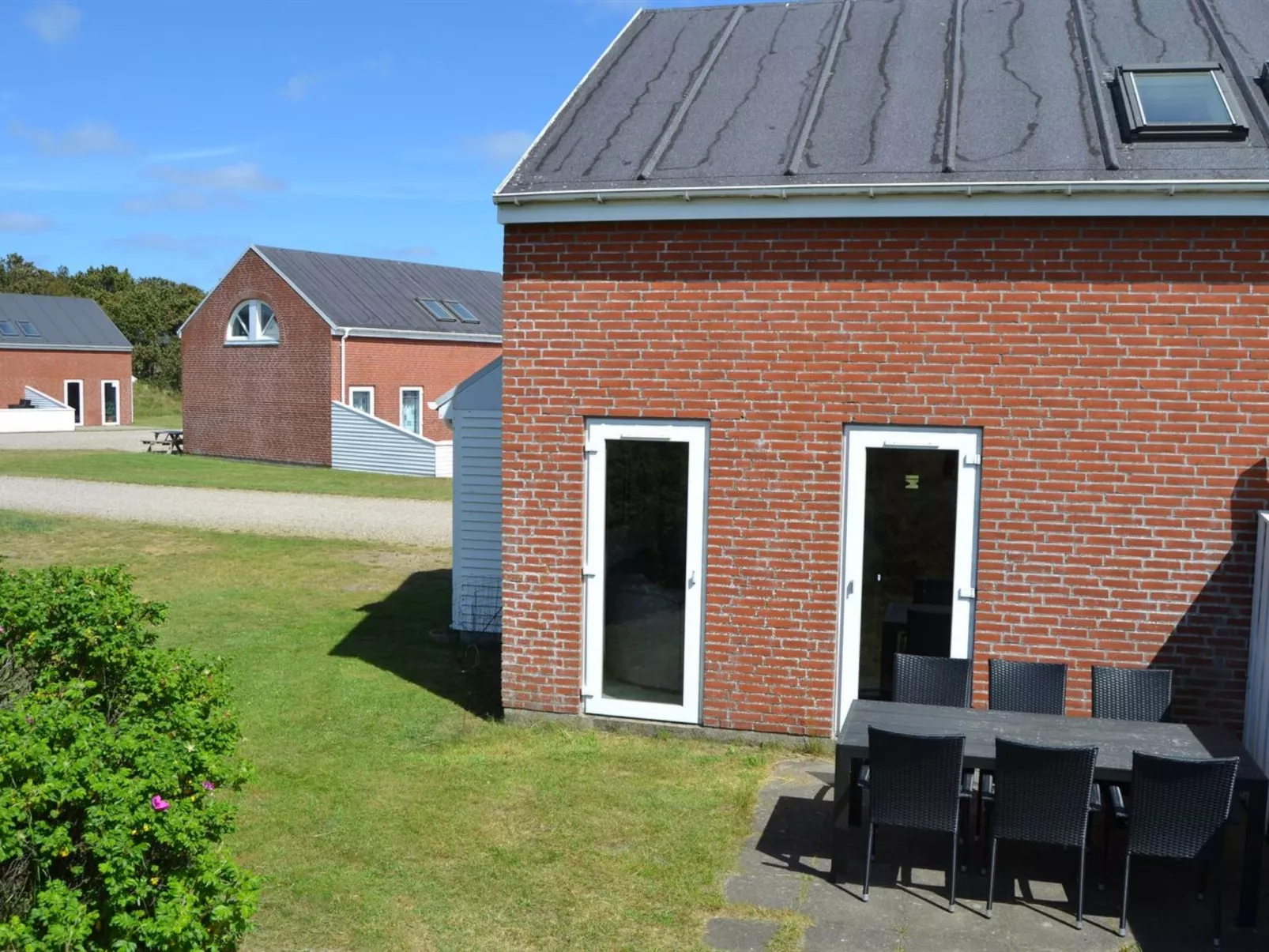 "Aswith" - 2.3km from the sea-Dehors