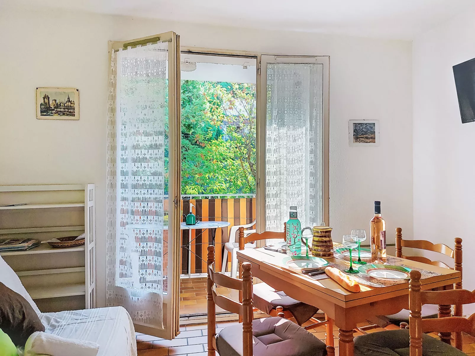 Les Aigues Marines-Inside