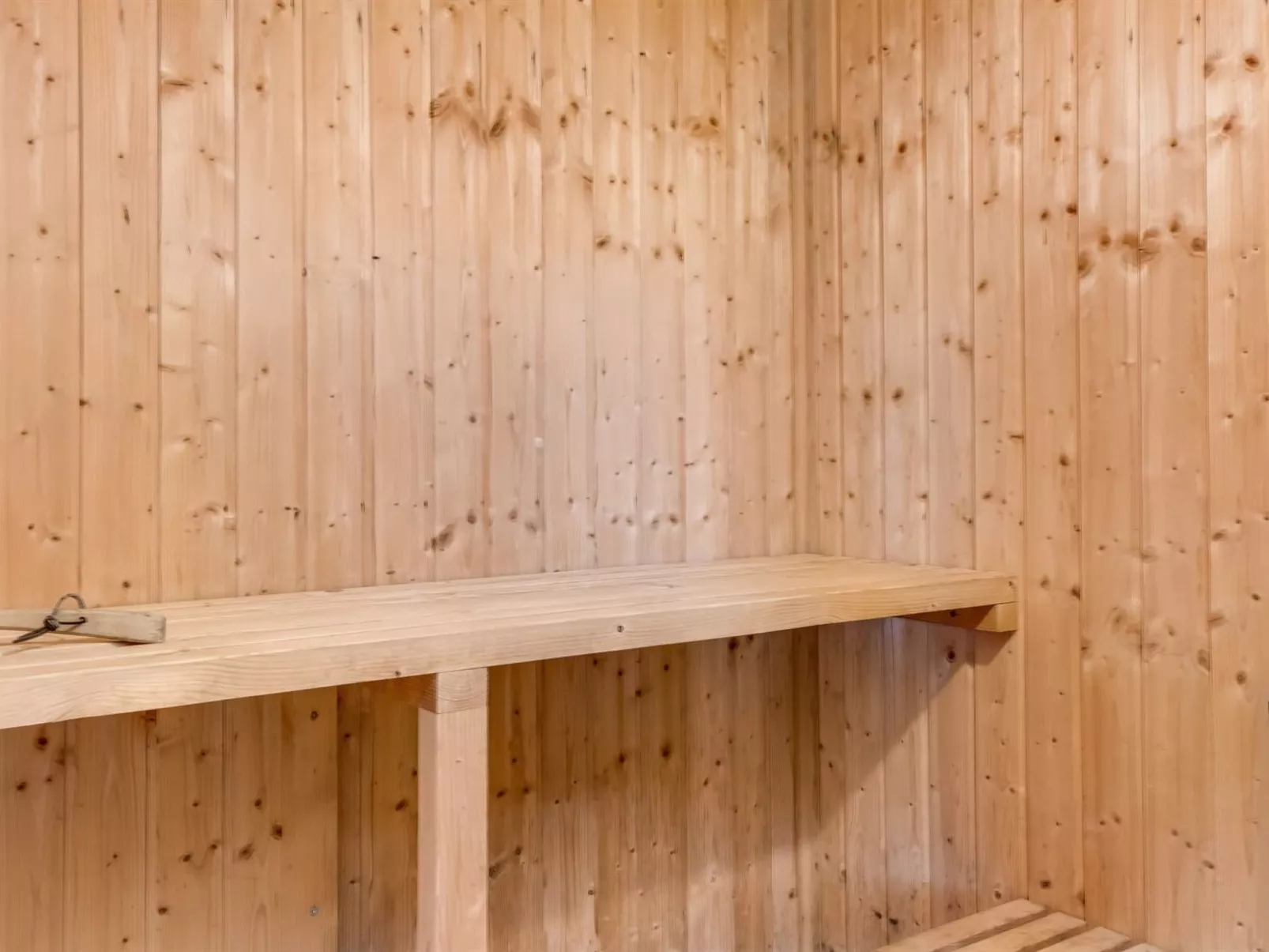 "Heralda" - 3.3km from the sea-Dedans