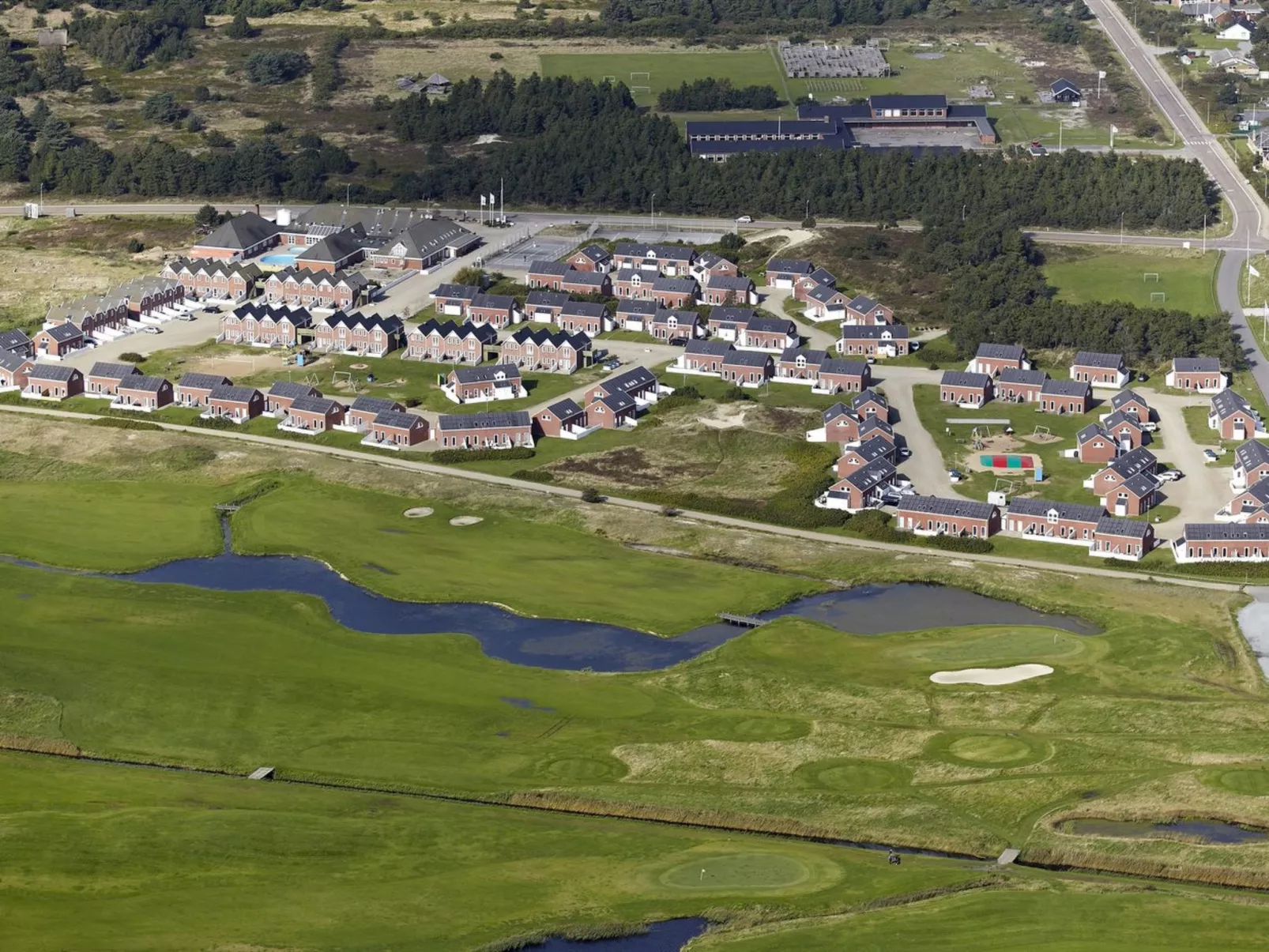 "Adils" - 2.5km from the sea - Outside