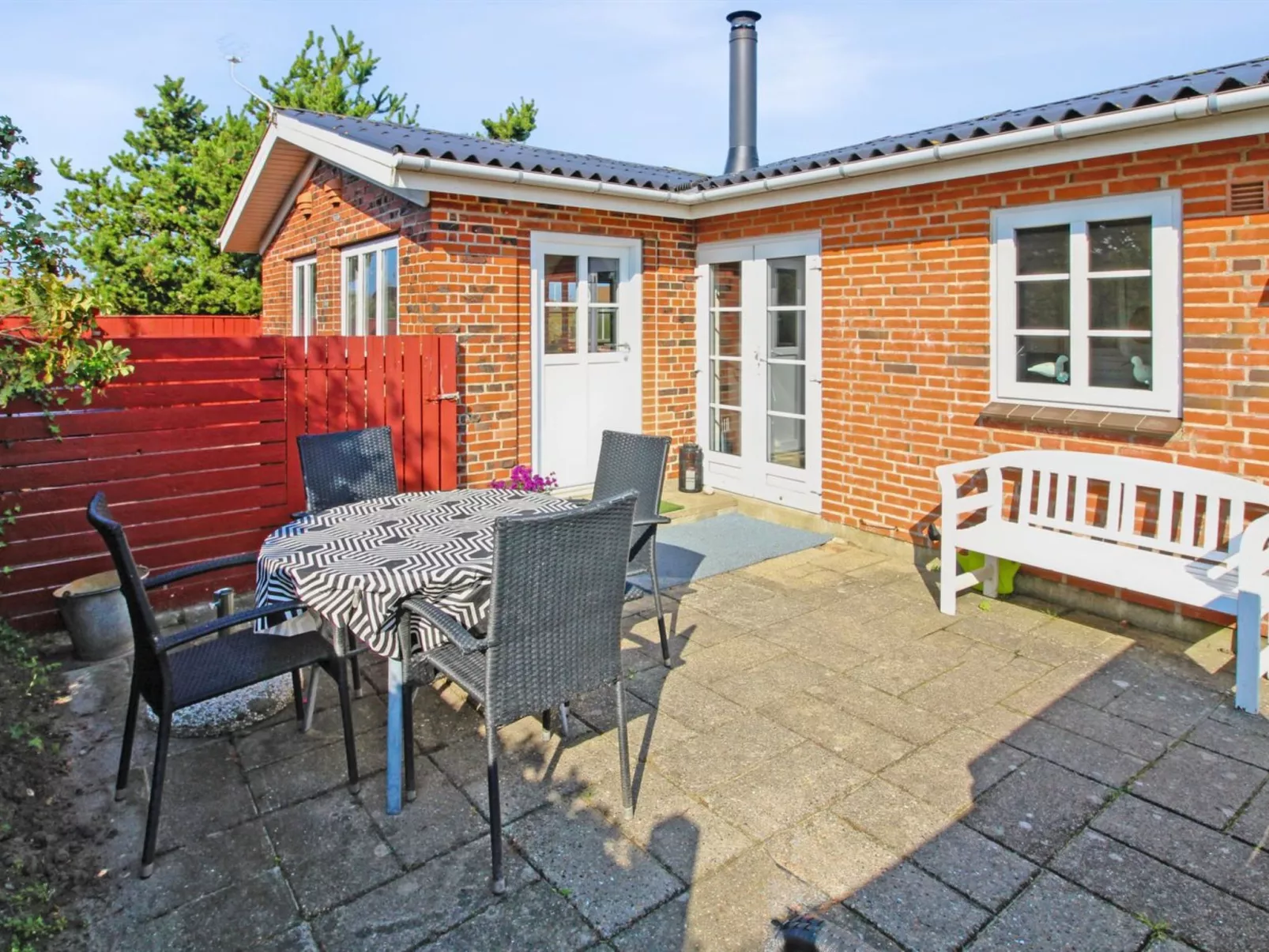 "Hendrine" - 500m from the sea-Outside