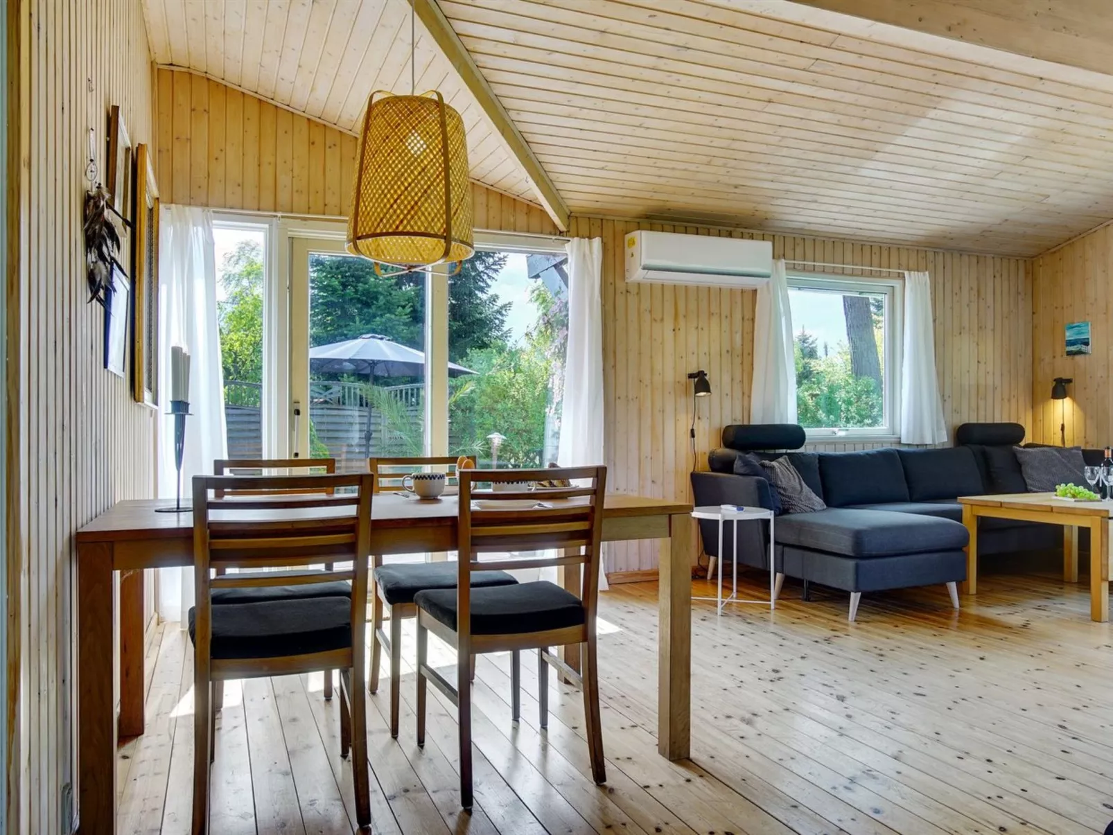 "Morle" - 600m from the sea-Inside