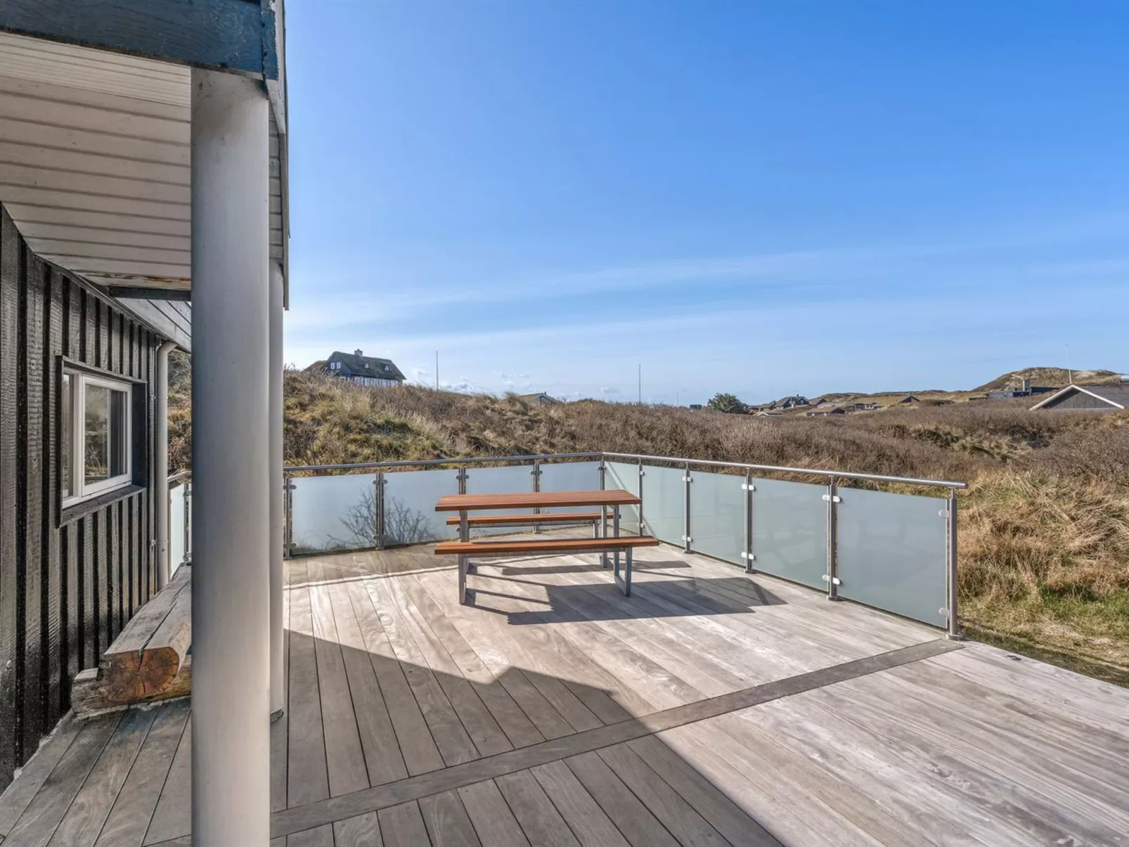 "Swerting" - 230m from the sea-Draußen