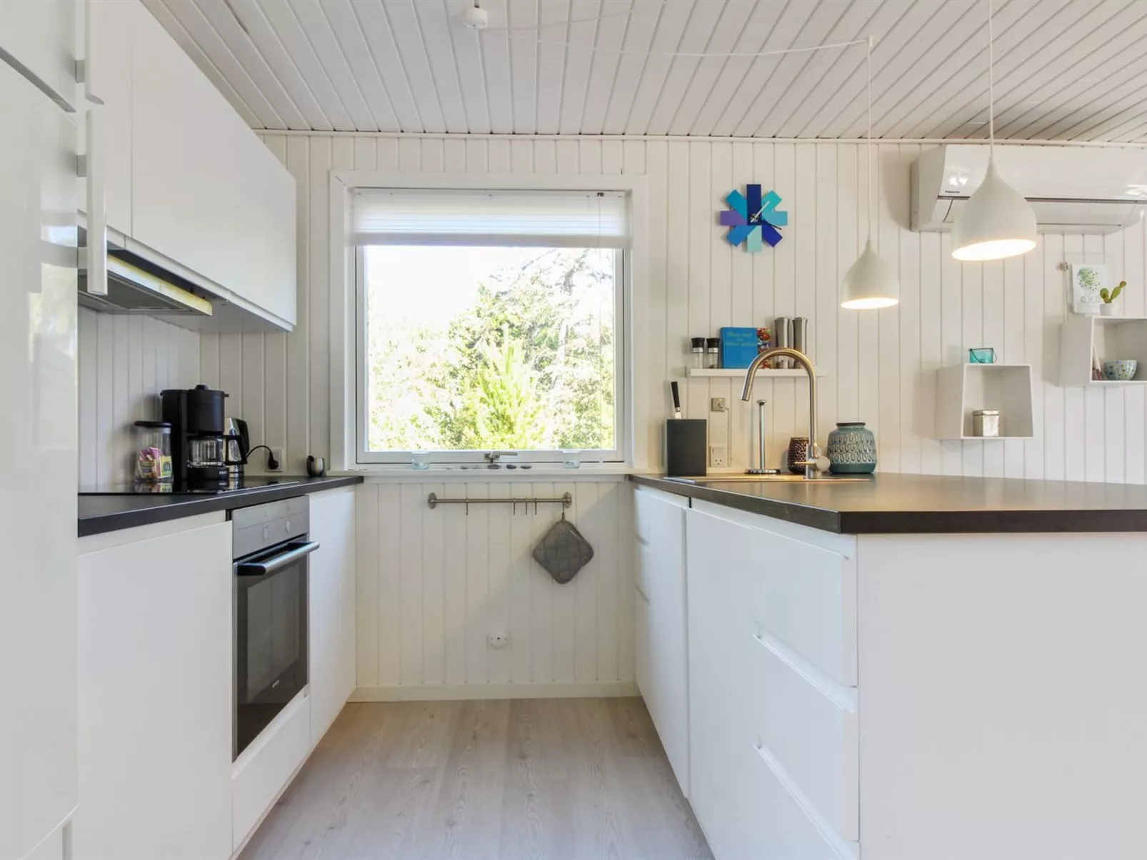 "Touko" - 850m from the sea-Dedans