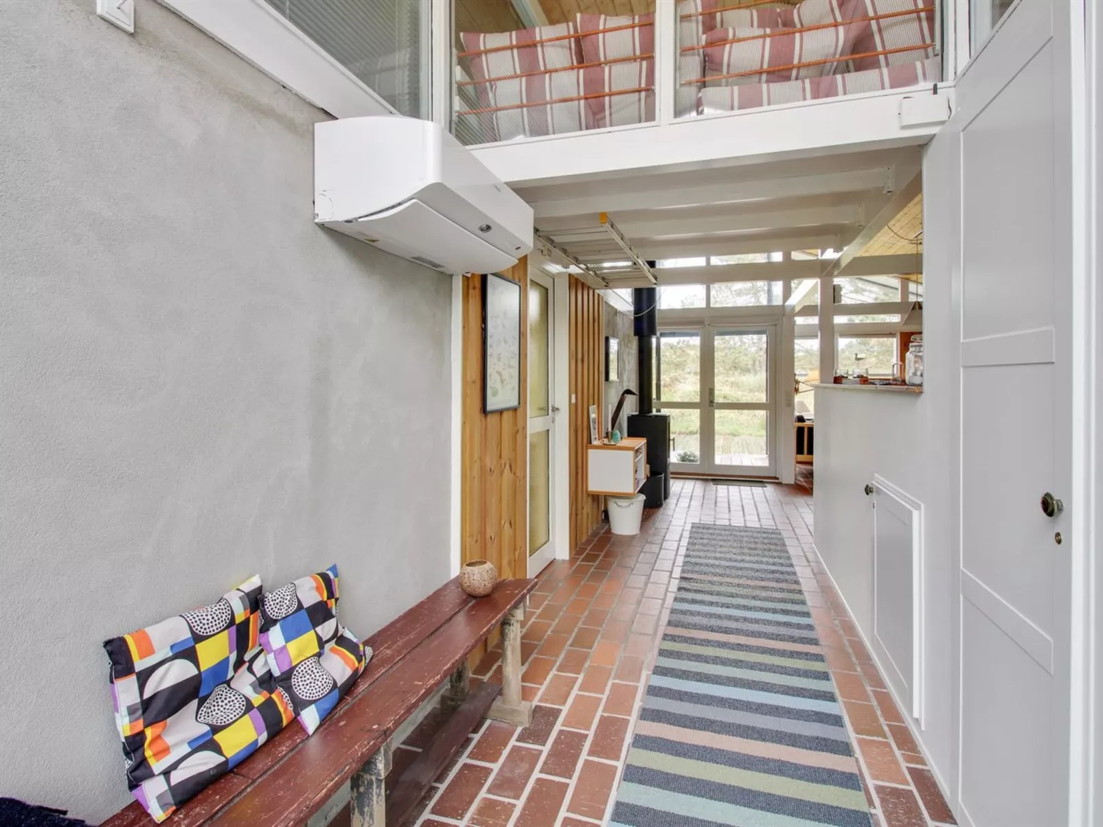 "Alin" - 600m from the sea-Drinnen