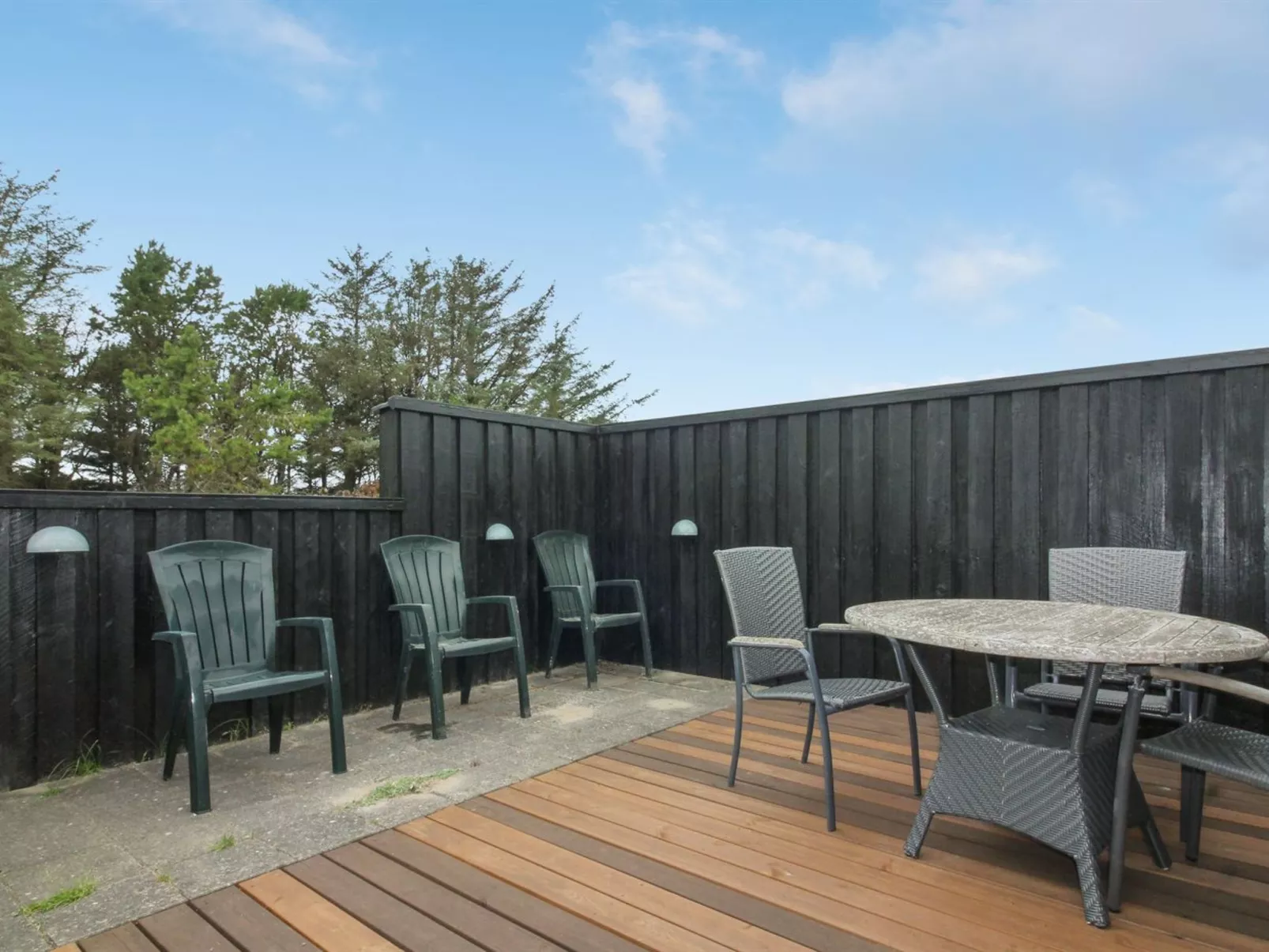 "Nienke" - 700m from the sea-Outside