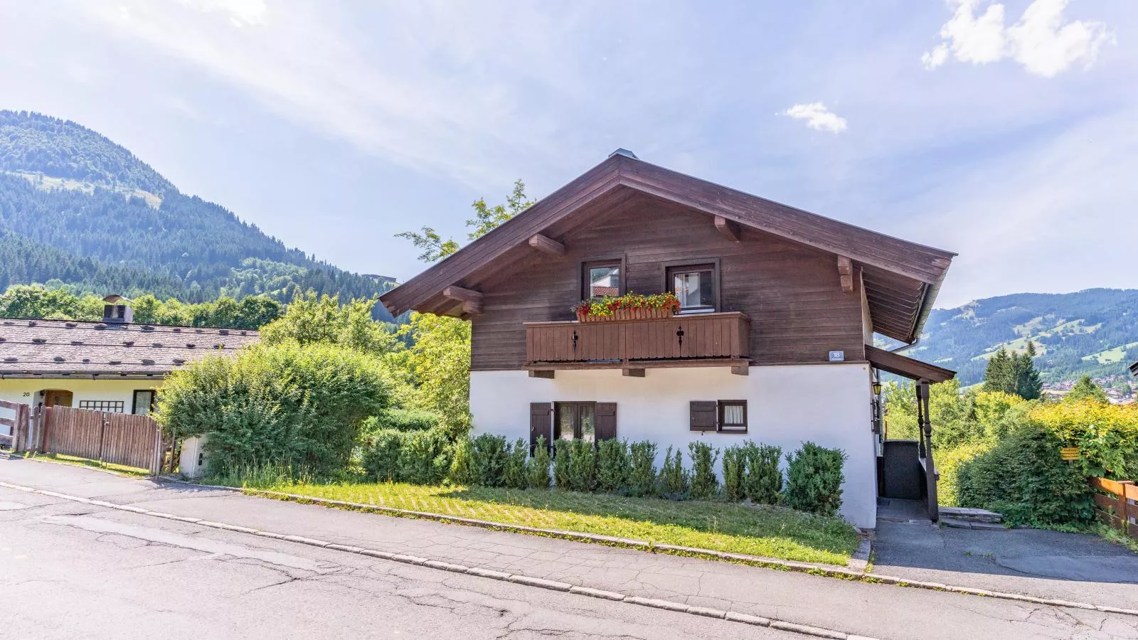 Rettenstein-Exterior summer