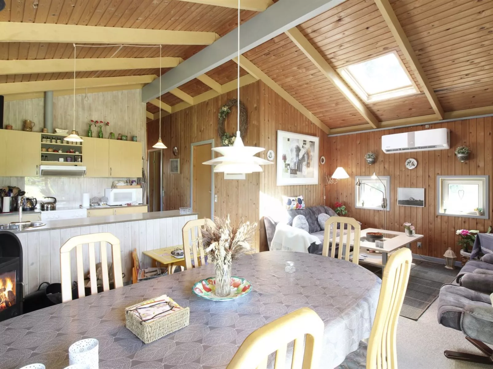 "Sonya" - 1km from the sea-Inside