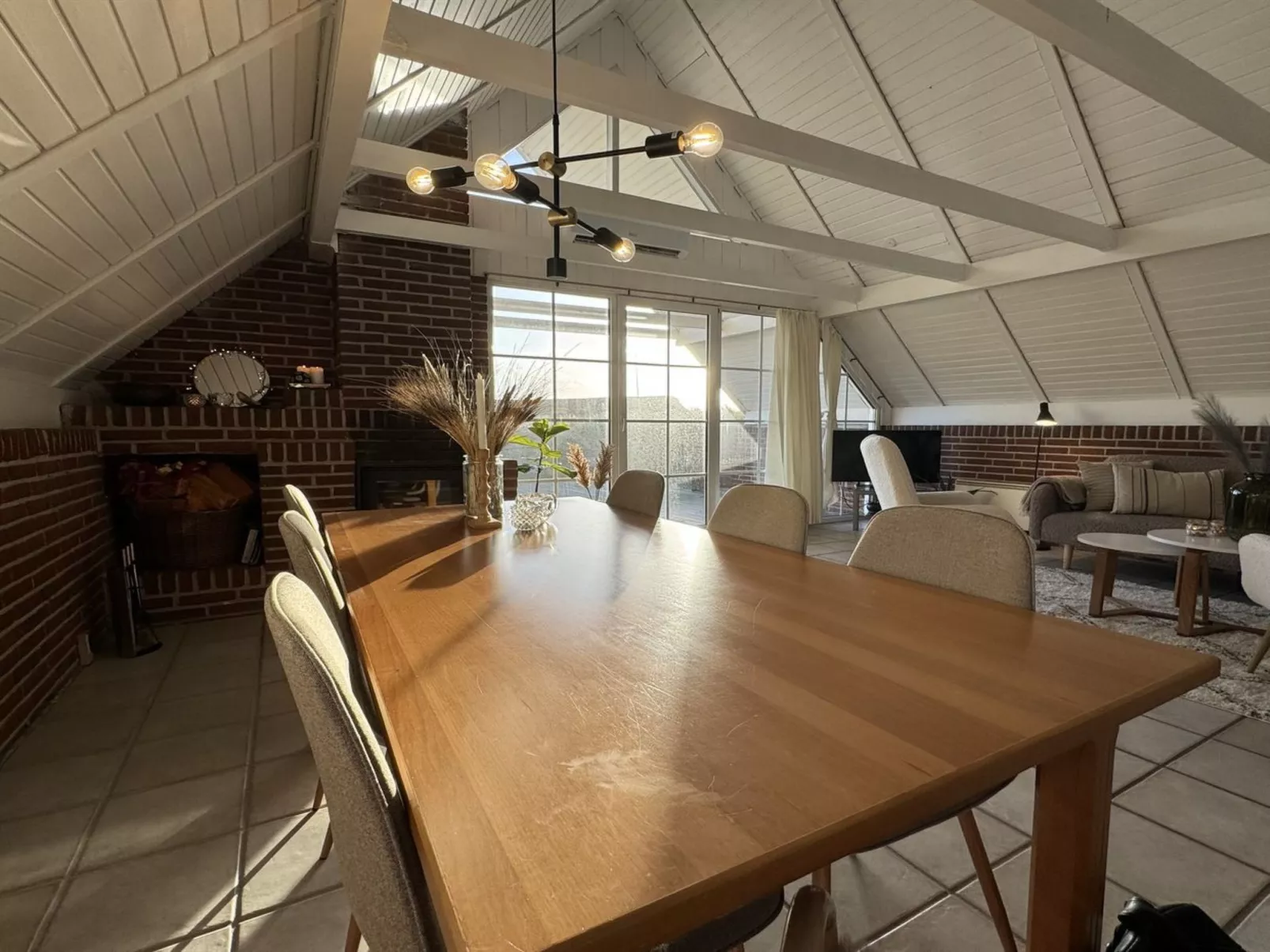 "Edvard" - 400m from the sea-Dedans