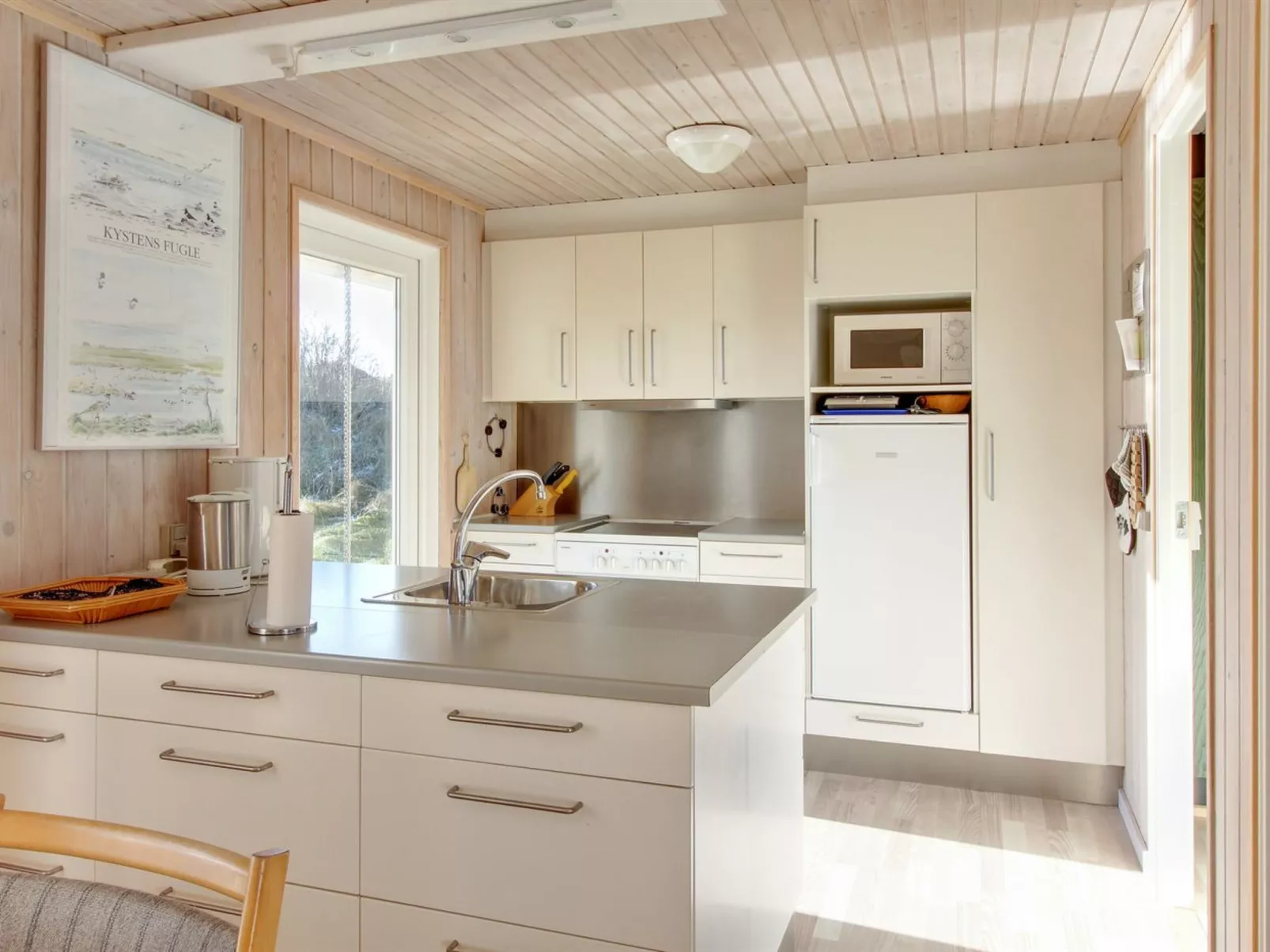 "Steffen" - 450m to the fjord-Drinnen