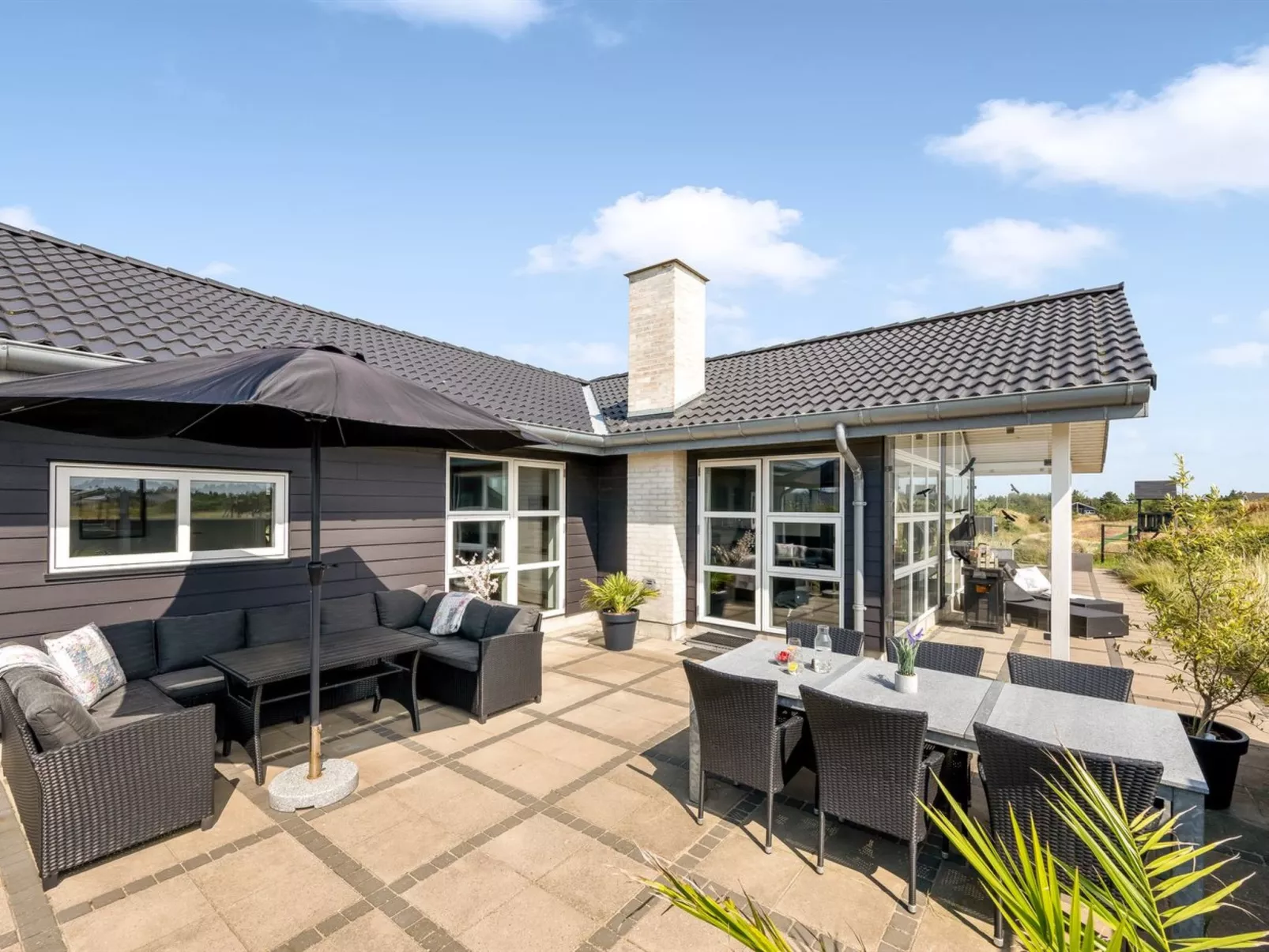 "Ennie" -  from the sea-Outside