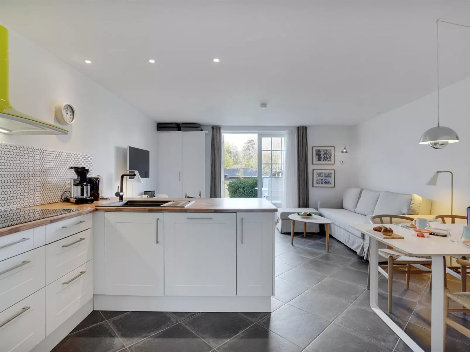 "Samson" - 100m from the sea-Inside