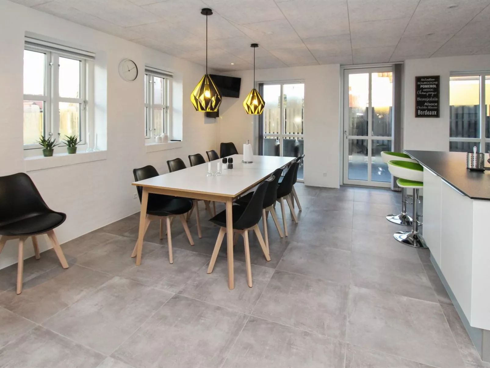 "Halldis" - 600m from the sea-Inside