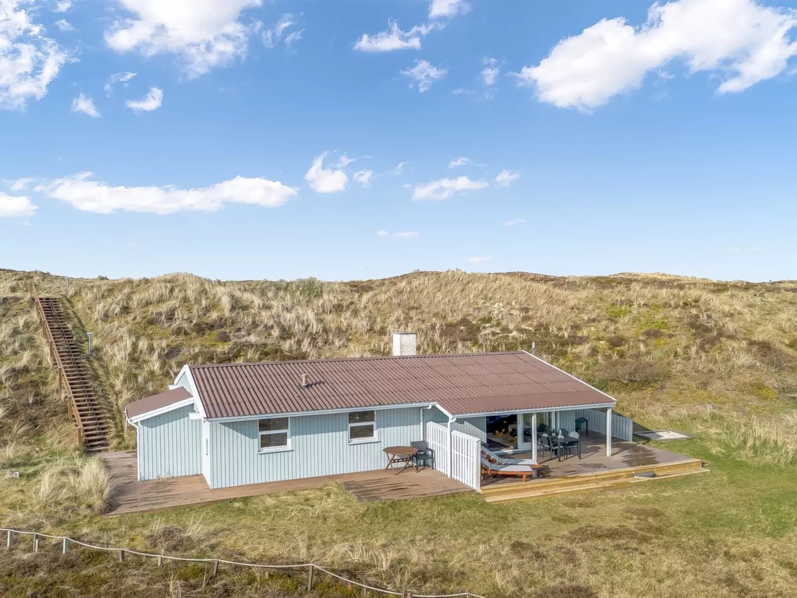 "Sutere" - 200m to the fjord-Outside