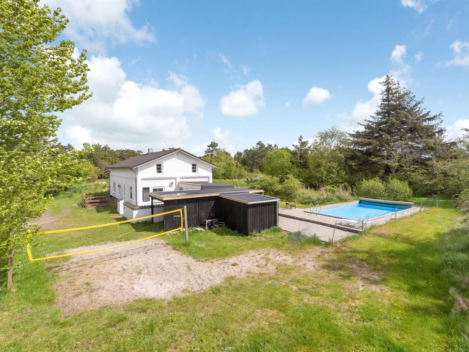 "Rea" - 5km from the sea-Outside