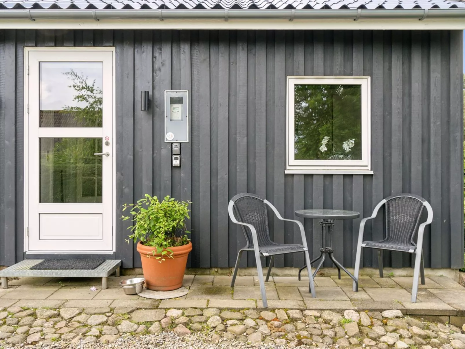 "Locan" - 1.2km from the sea-Outside