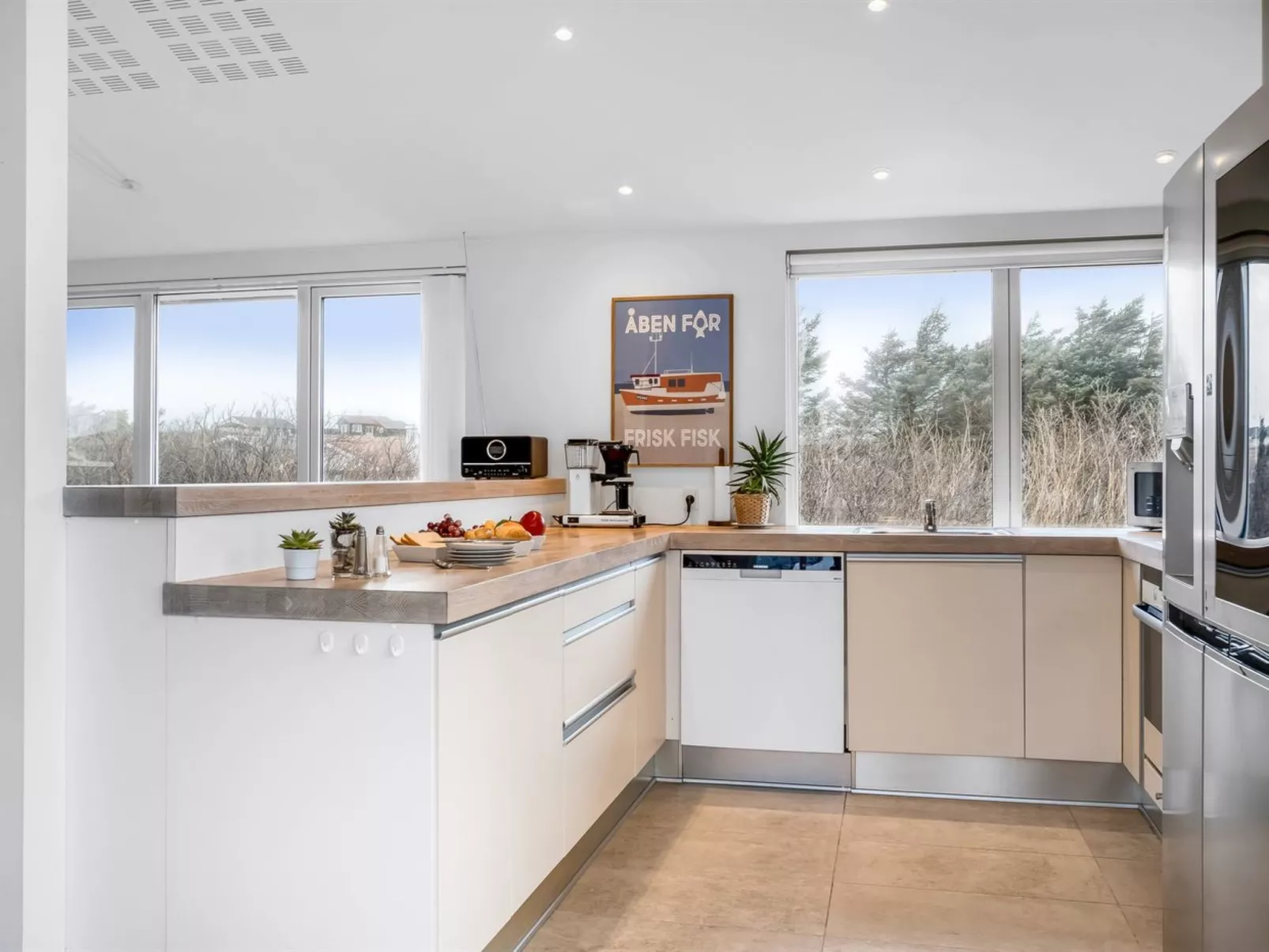 "Eileen" - 300m from the sea-Drinnen