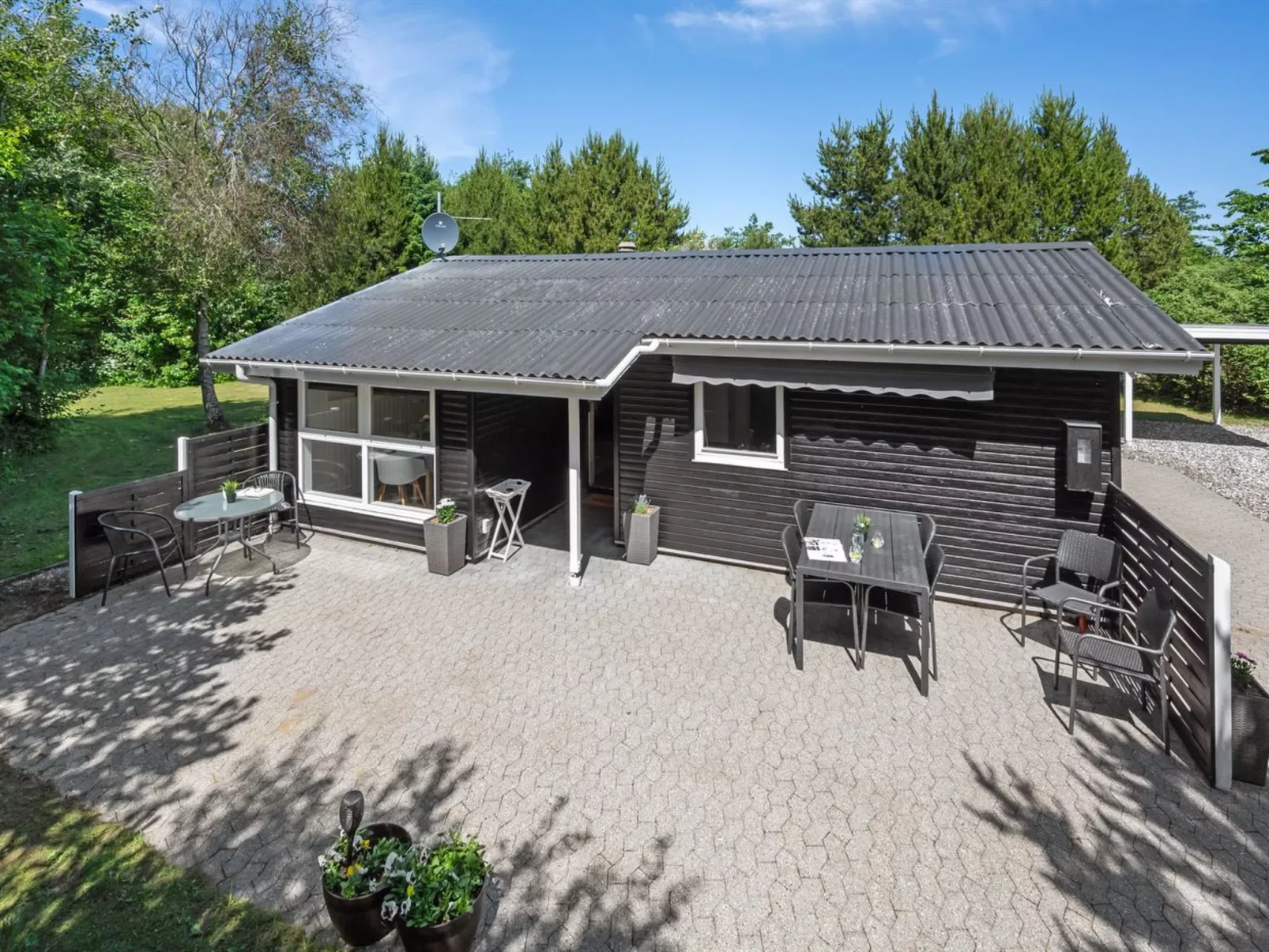 "Sanni" - 1.6km from the sea-Dehors