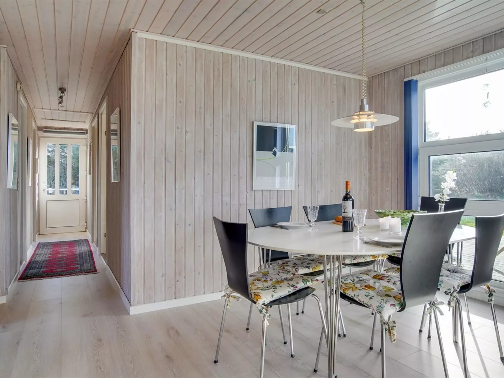 "Pertti" - 400m from the sea-Drinnen