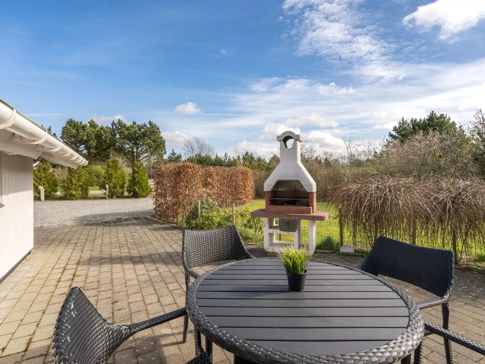 "Edvardsine" - 12km from the sea-Outside