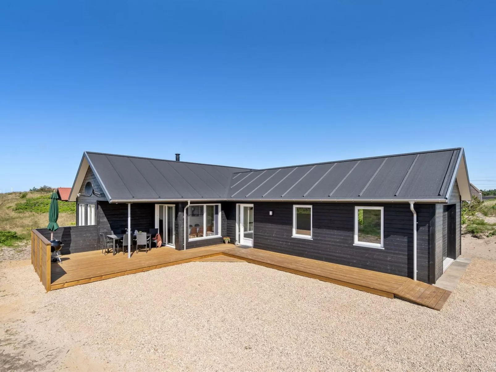 "Alvhild" -  from the sea-Dehors