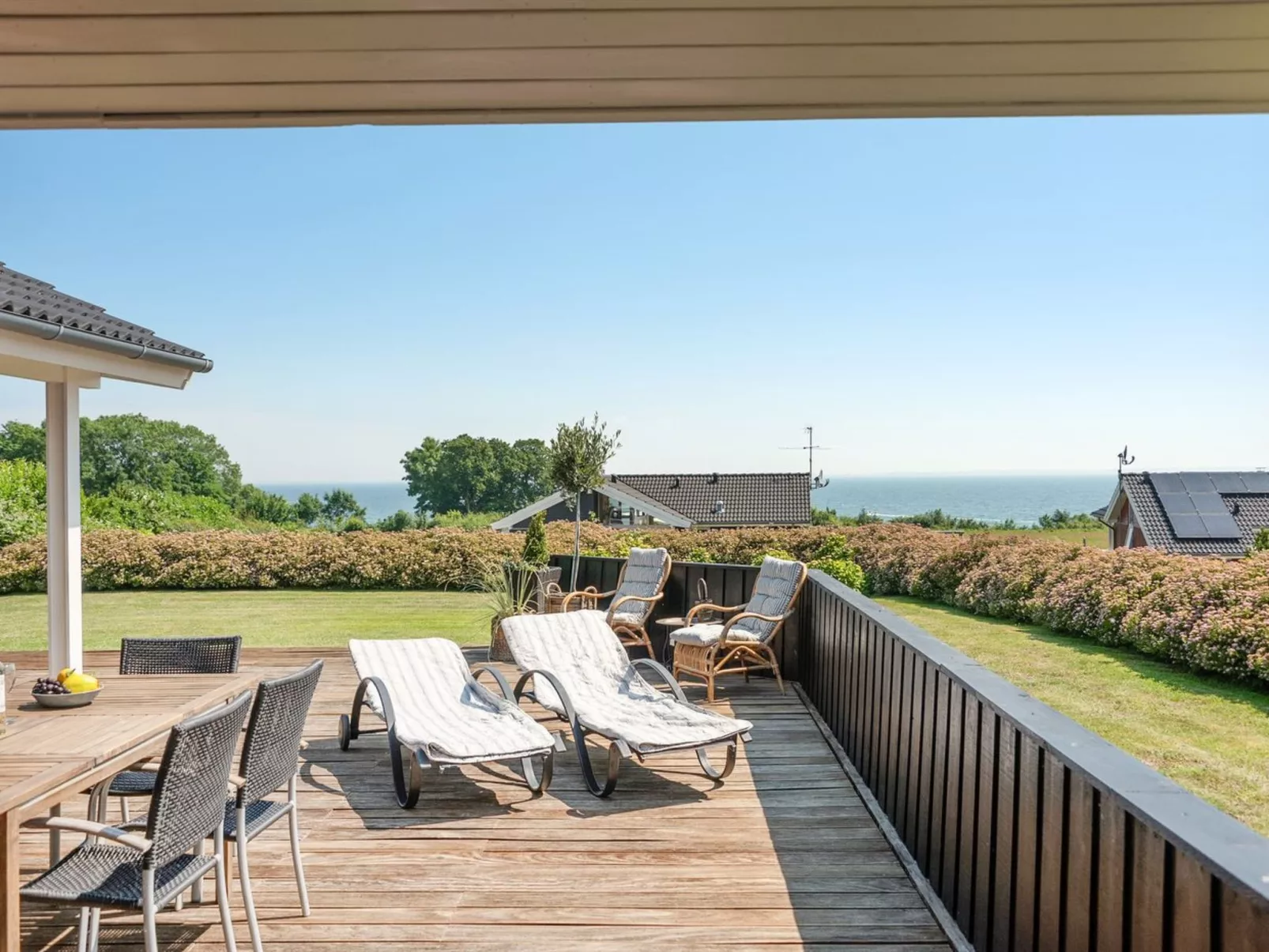 "Fridtjof" - 100m from the sea-Draußen