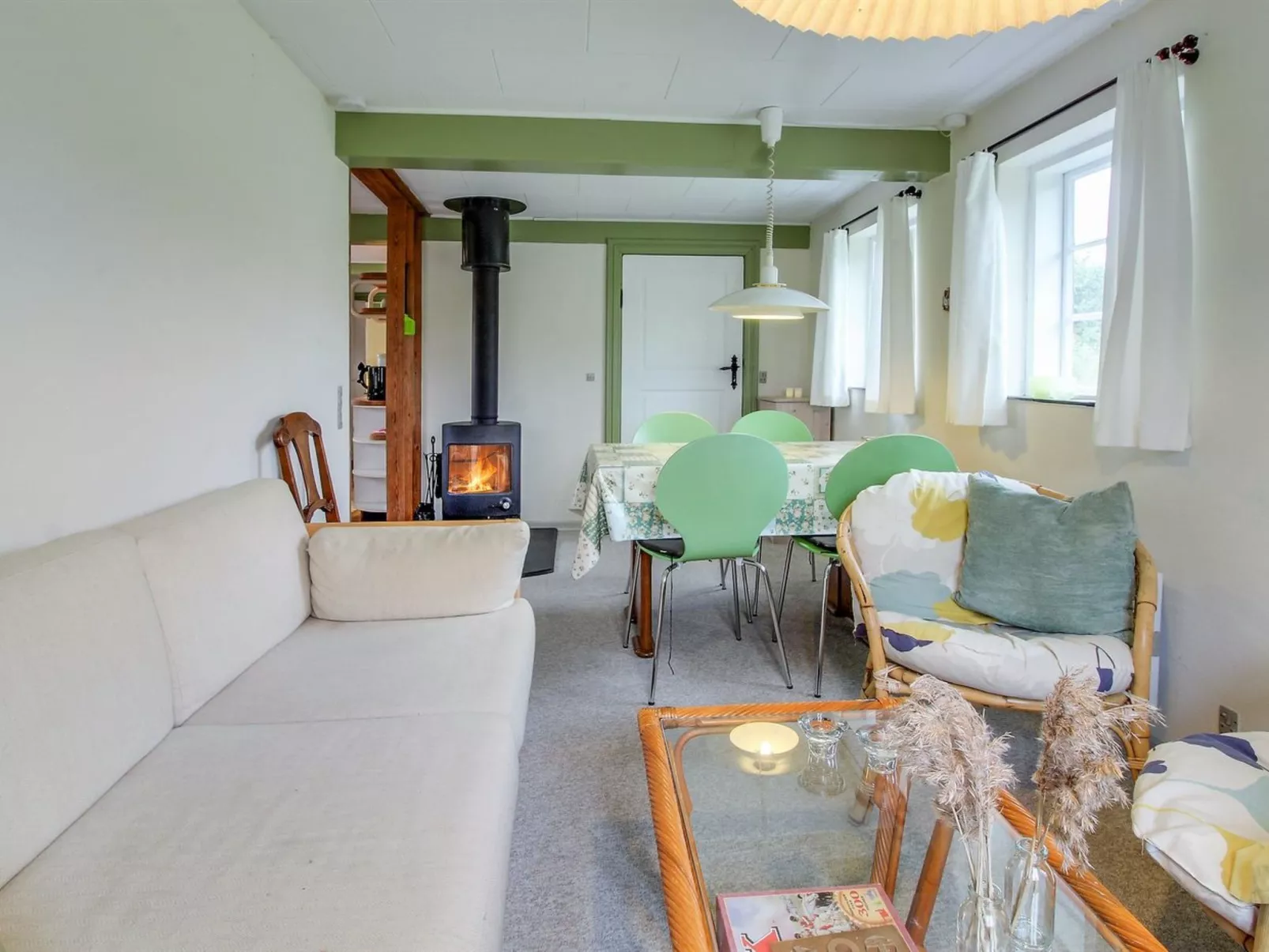 "Eduard" - 4.3km from the sea-Drinnen