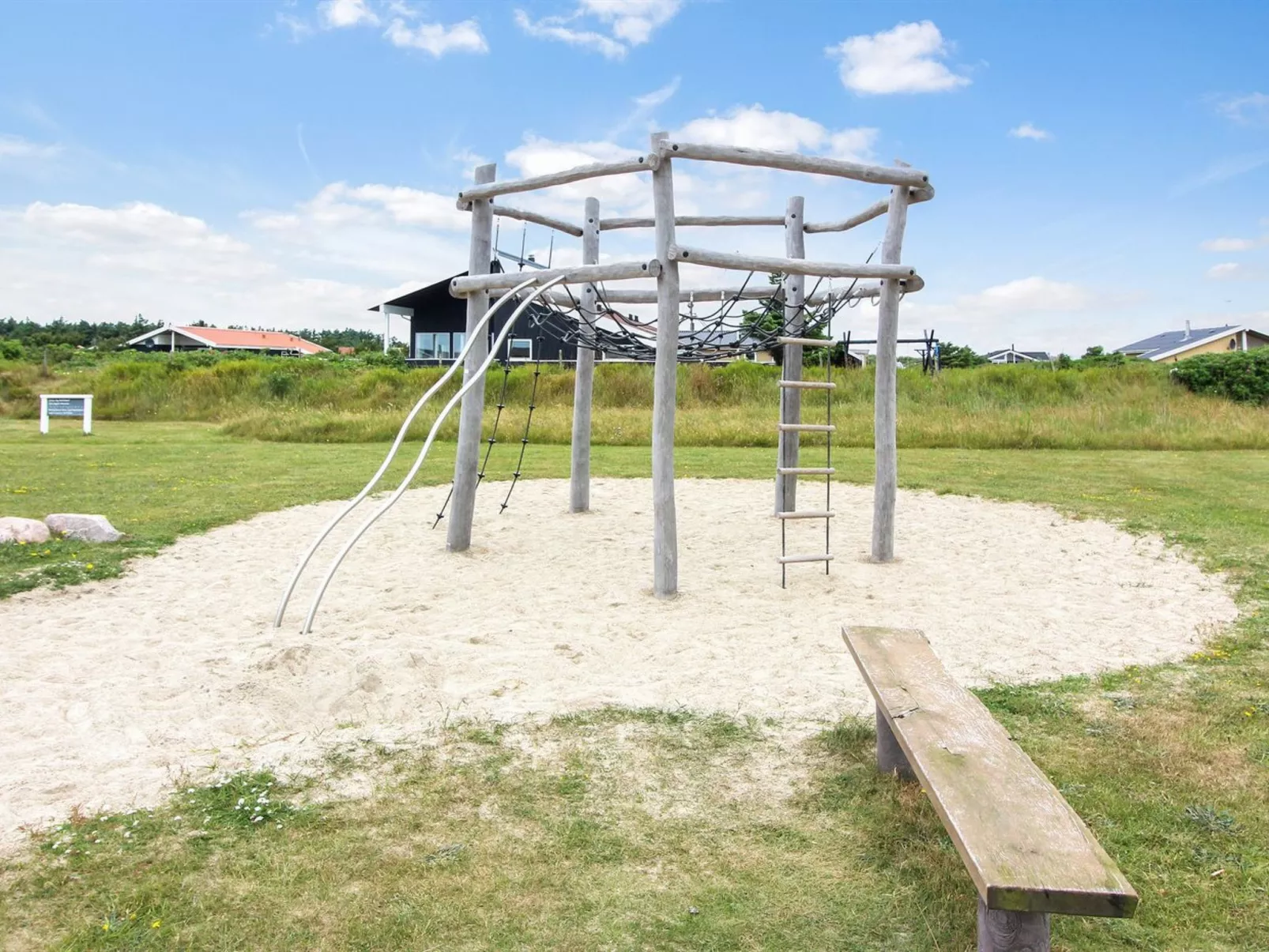 "Elfrun" - 250m from the sea-Outside