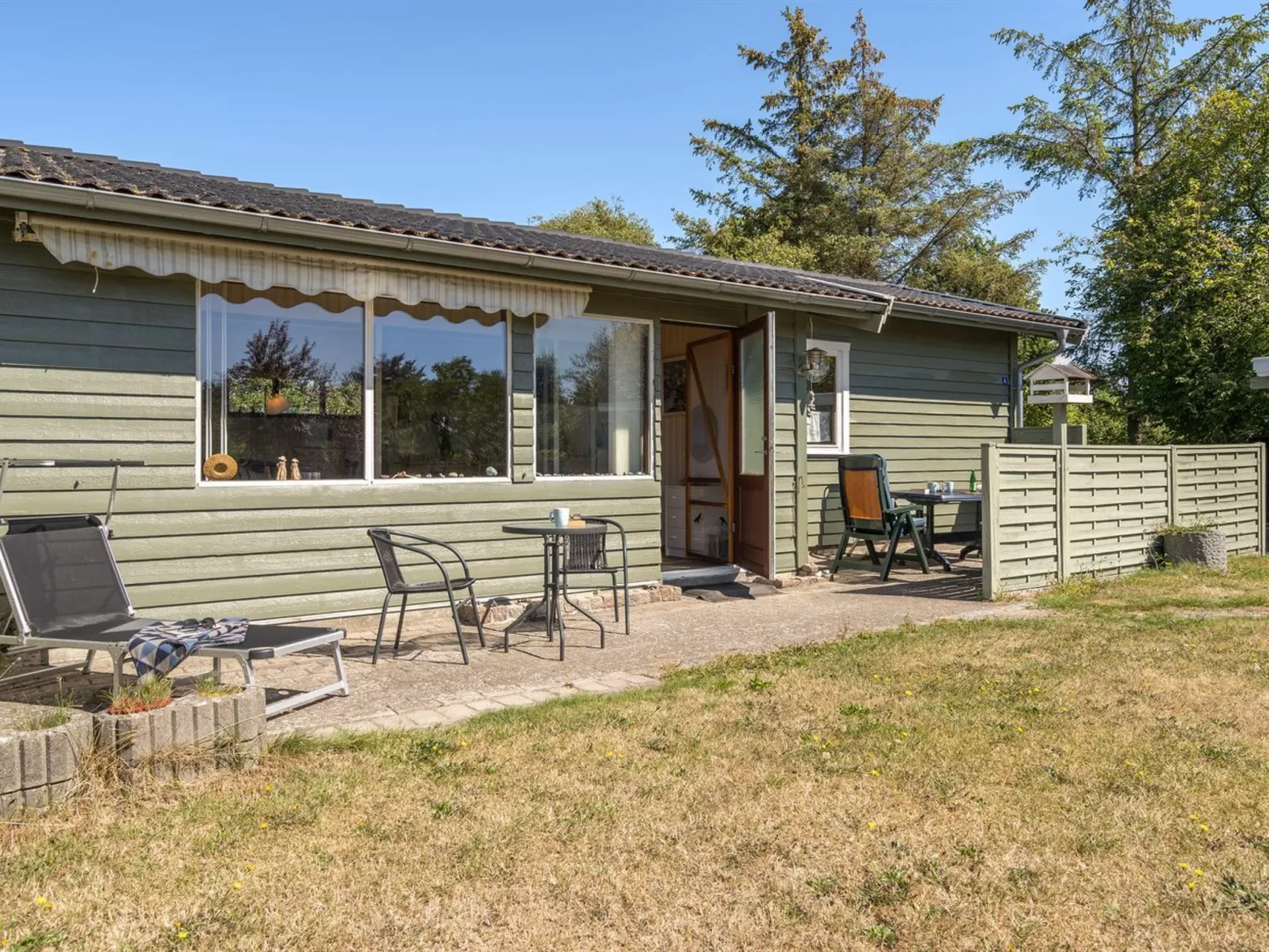 "Maelle" - 600m from the sea-Draußen