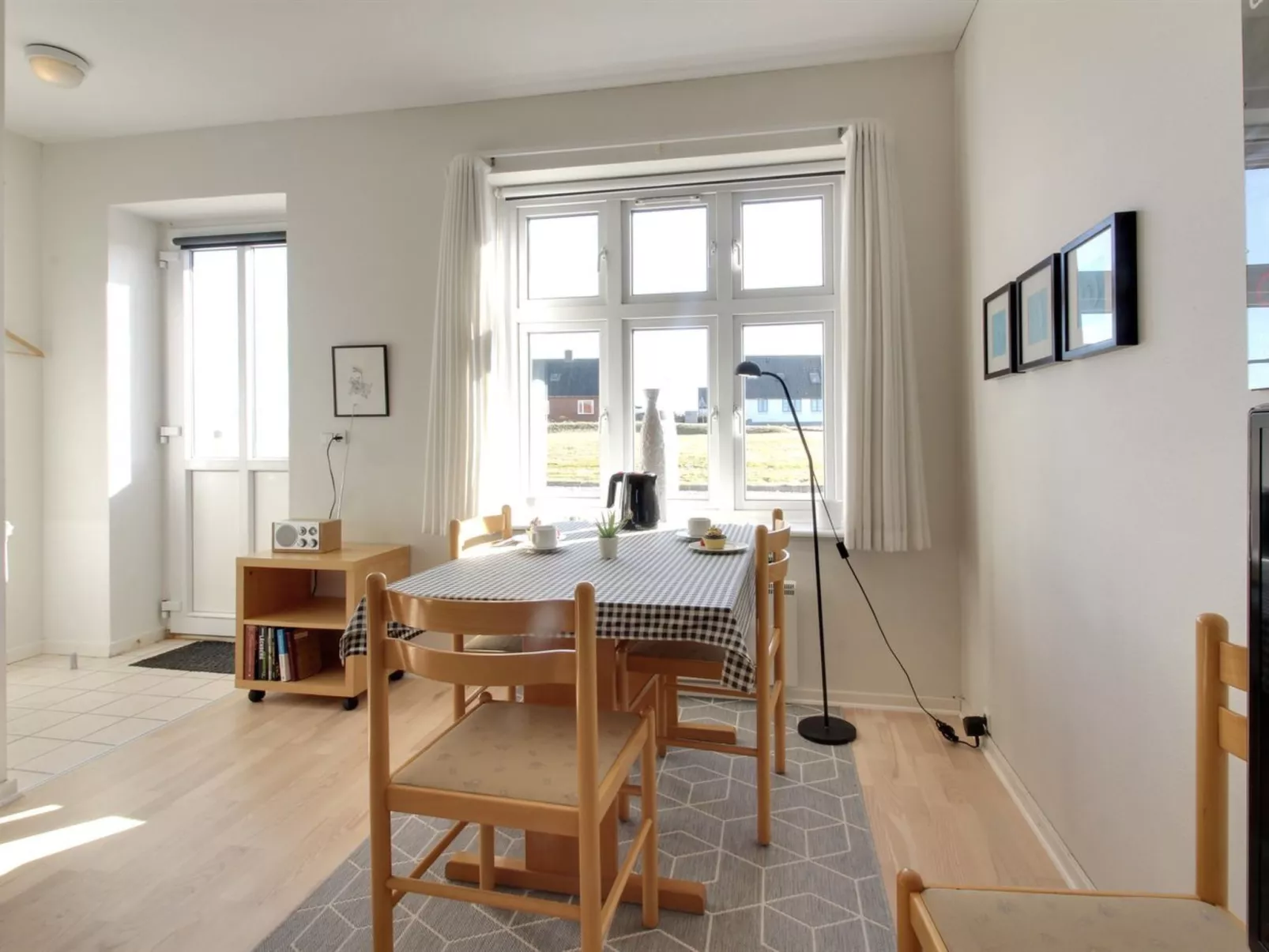 "Ena" - 75m from the sea-Inside