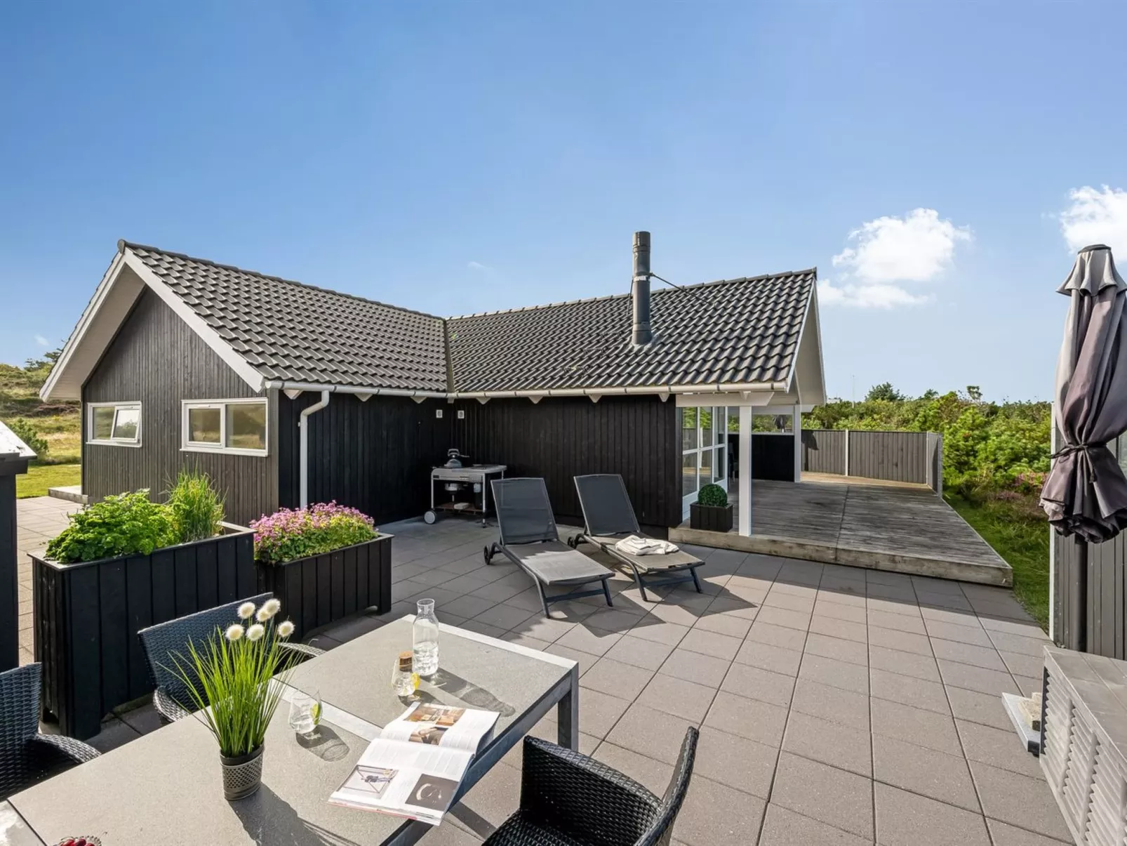 "Christan" - 1.2km from the sea-Outside